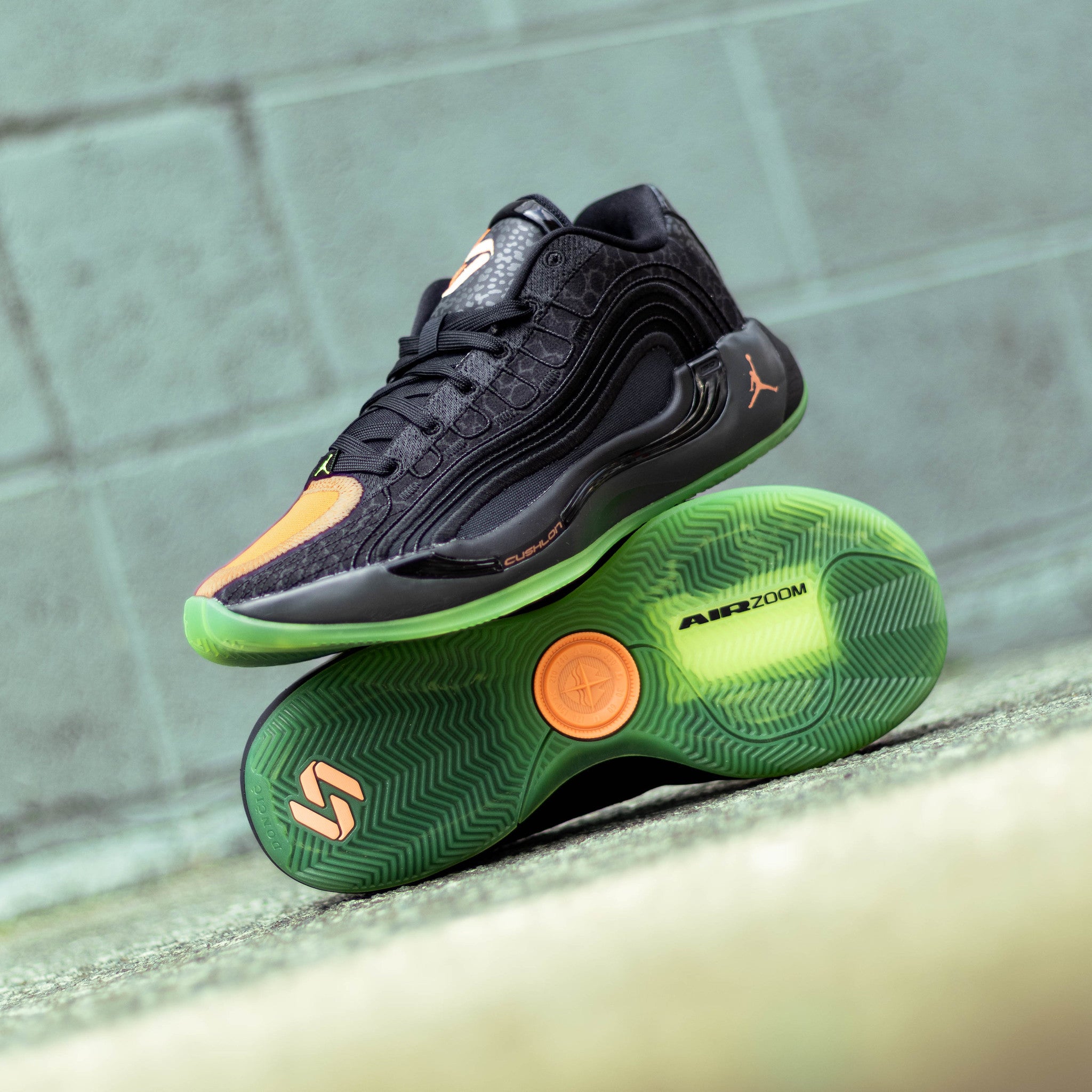 JORDAN 4 LUKA BLACK TEAM ORANGE