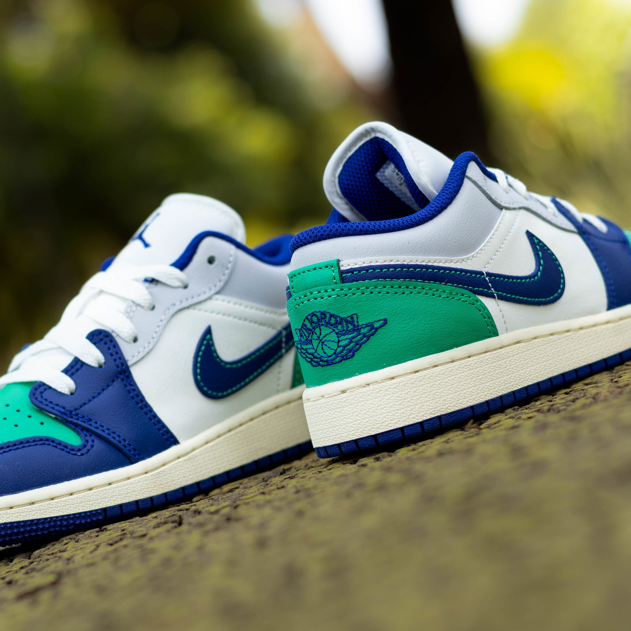 AIR JORDAN 1 LOW RARE AIR DEEP ROYAL BLUE