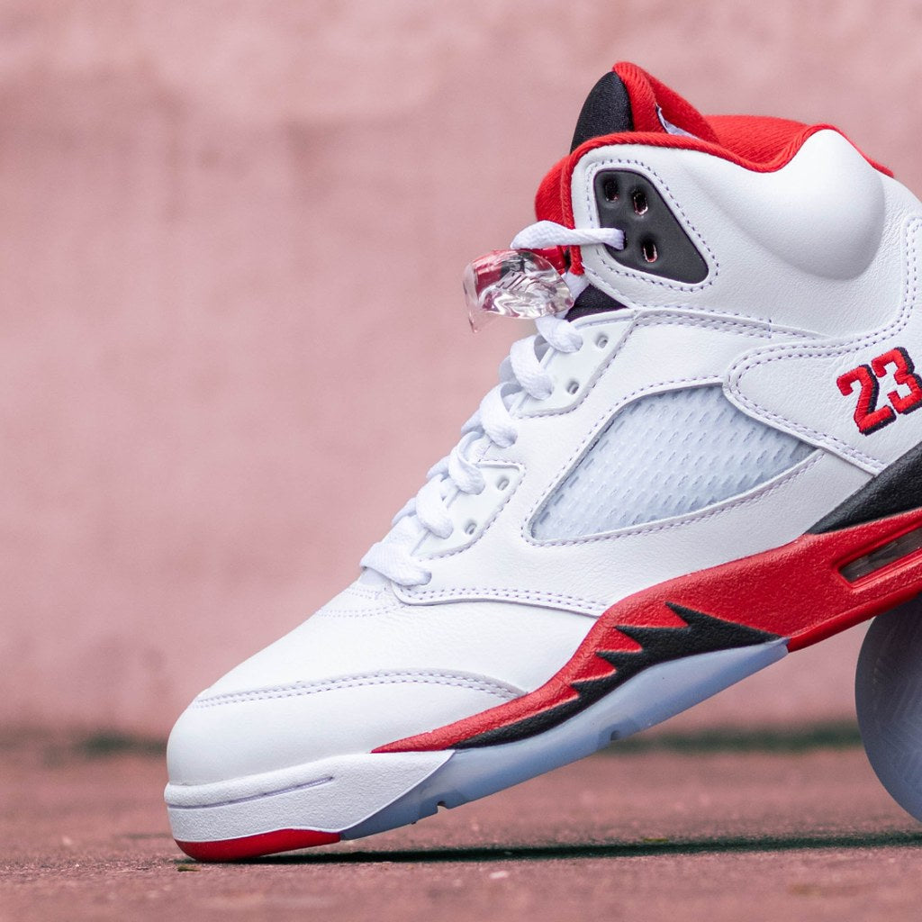 AIR JORDAN 5 FIRE RED BLACK TONGUE
