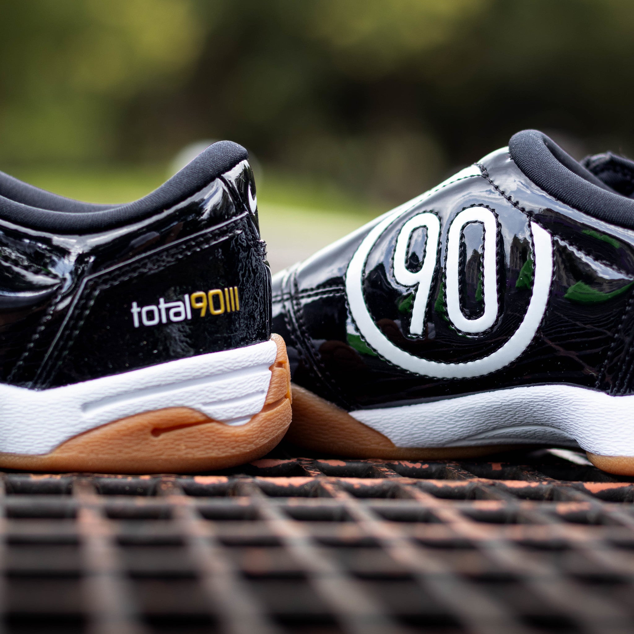 NIKE TOTAL 90 3 PATENT BLACK GUM W