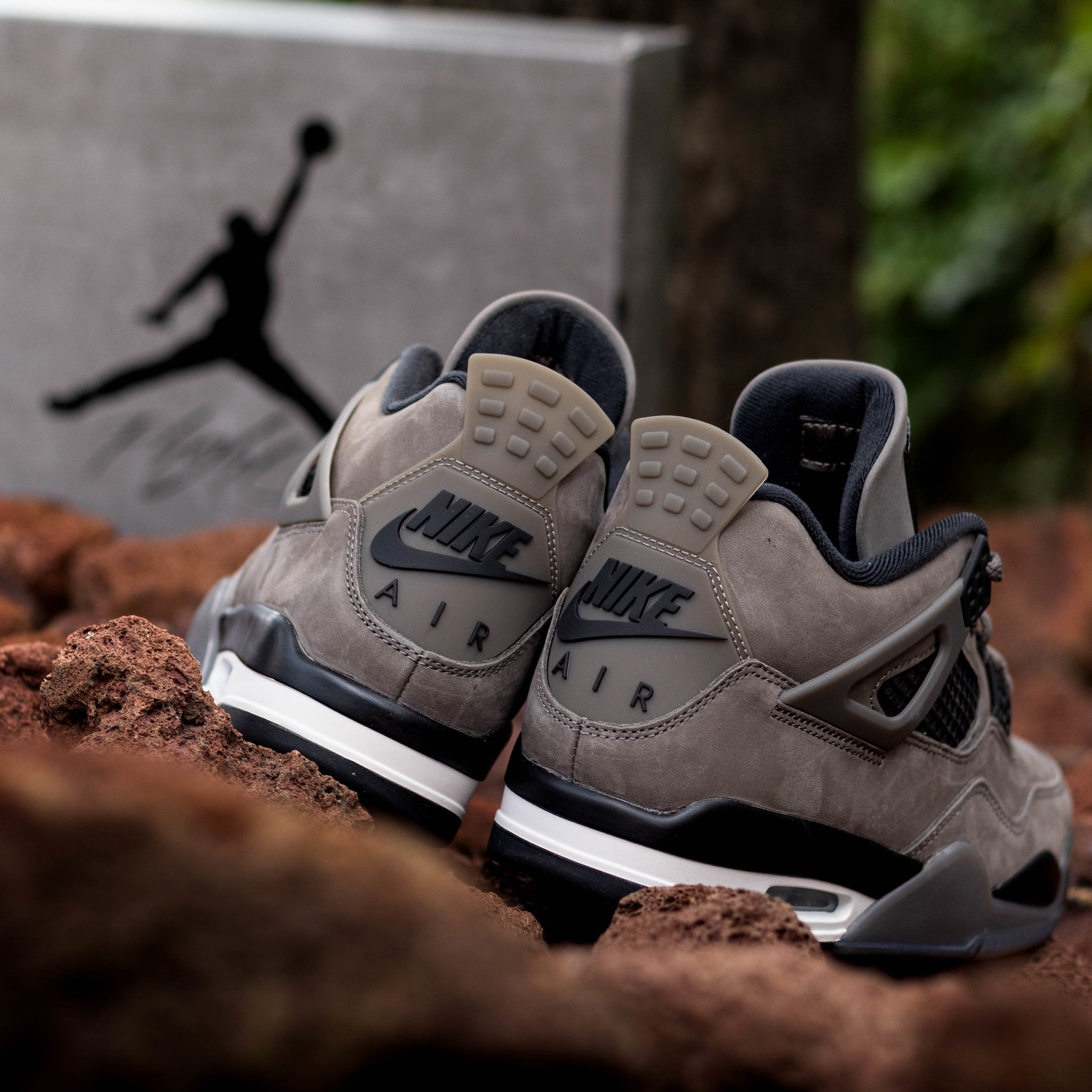 AIR JORDAN 4 CAVE STONE