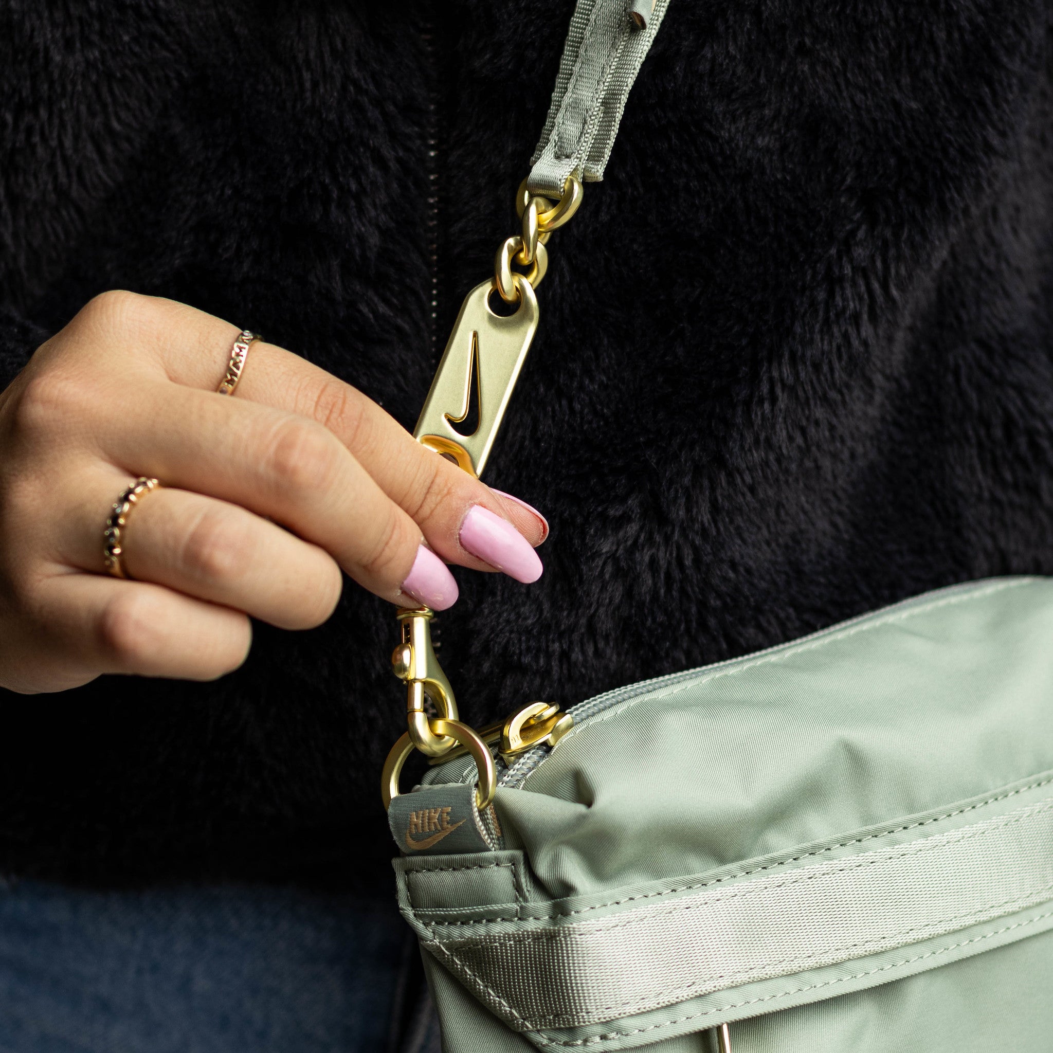 NIKE FUTURA LUXE CROSSBODY JADE