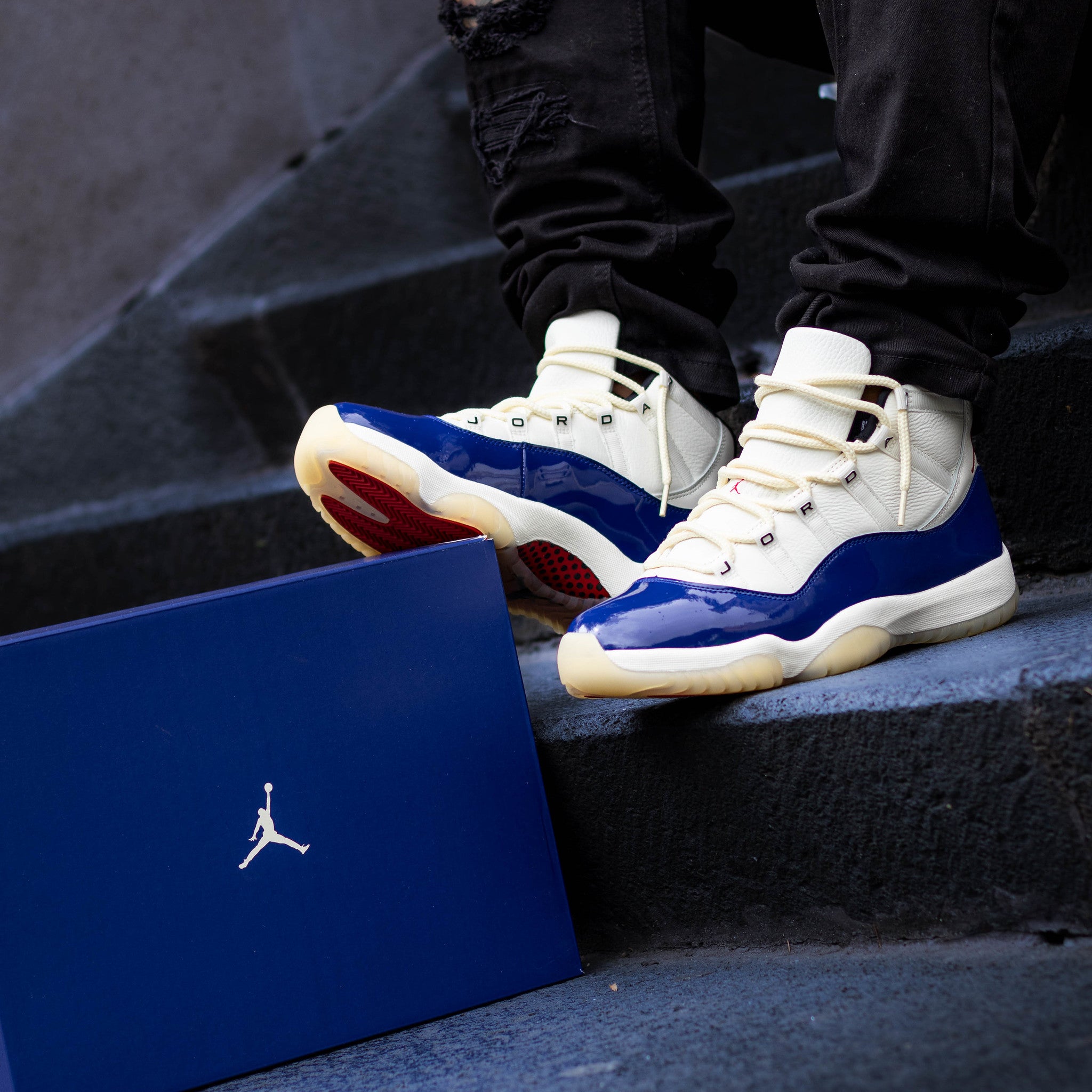 AIR JORDAN 11 RARE AIR