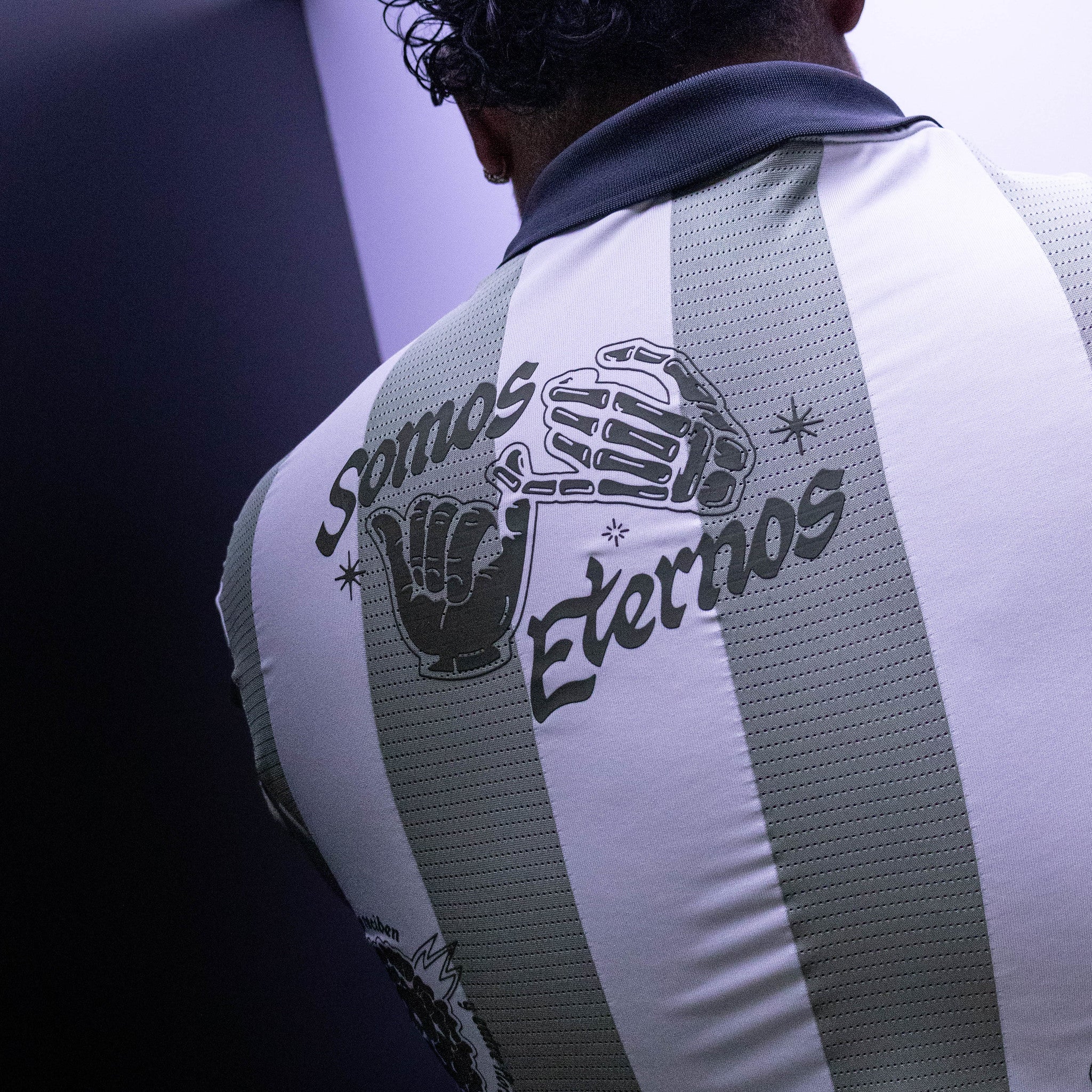 JORDAN GOALIE TOP SOMOS ETERNOS JADE