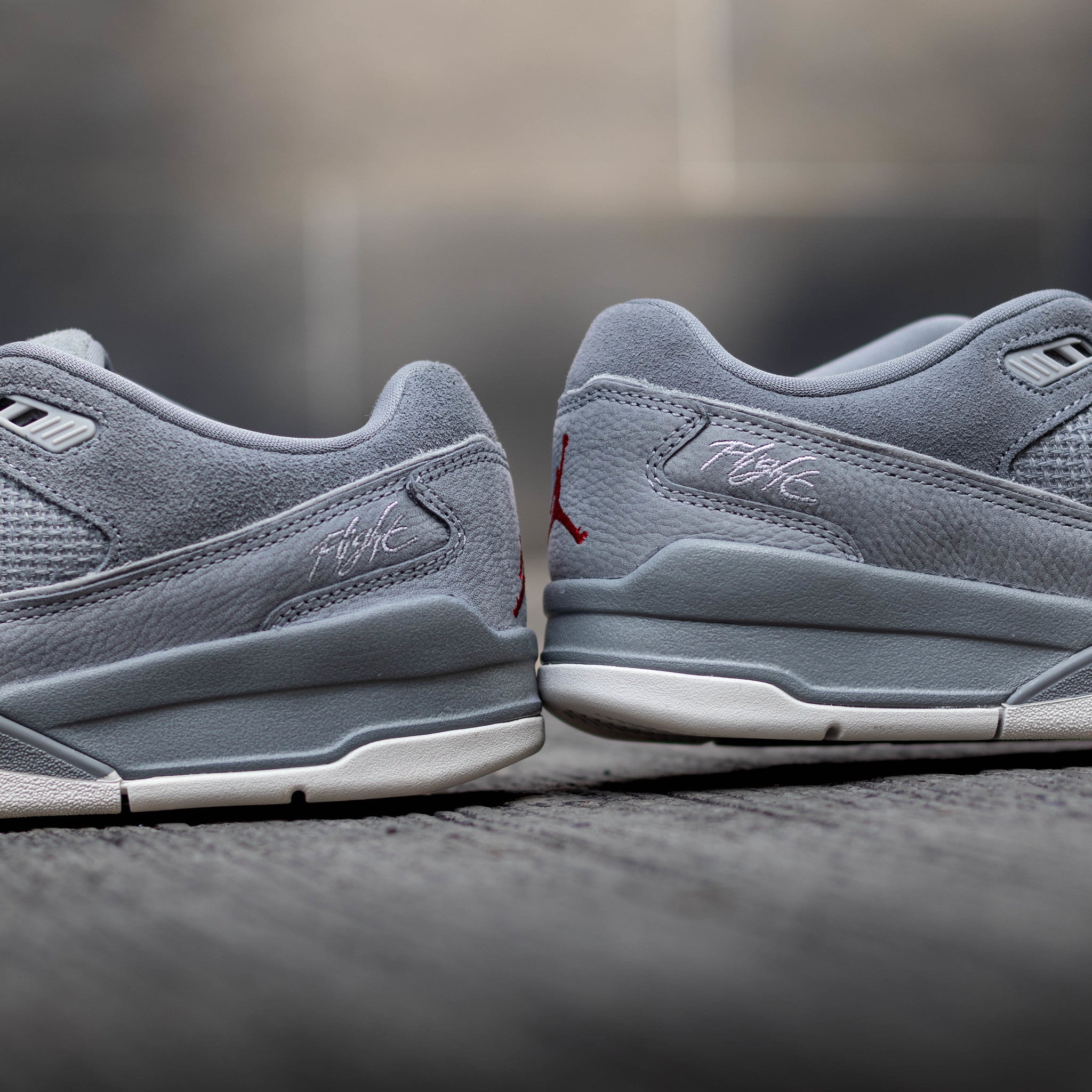 JORDAN FLIGHT COURT WOLF GREY