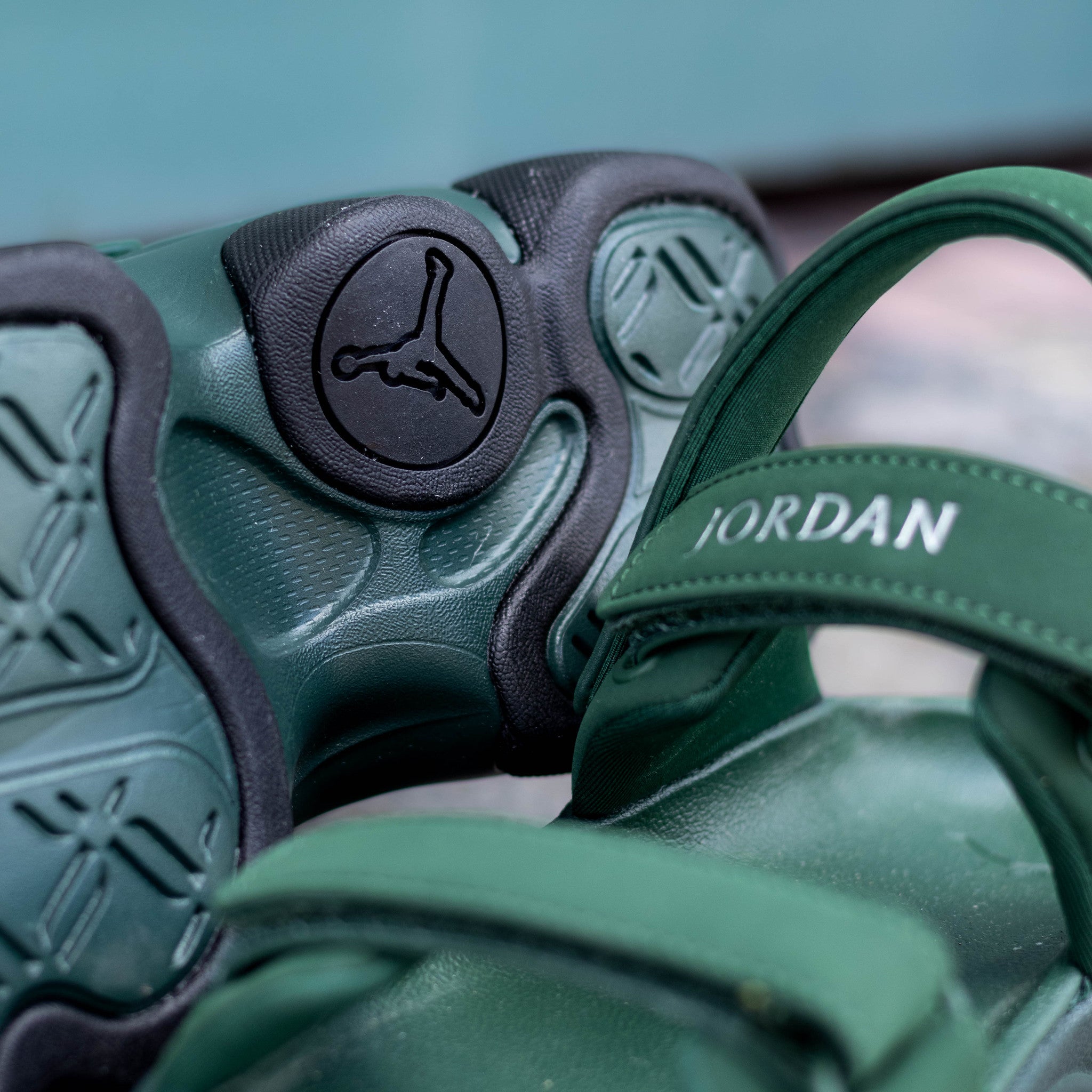 JORDAN DEJA SANDAL GREEN SILVER W