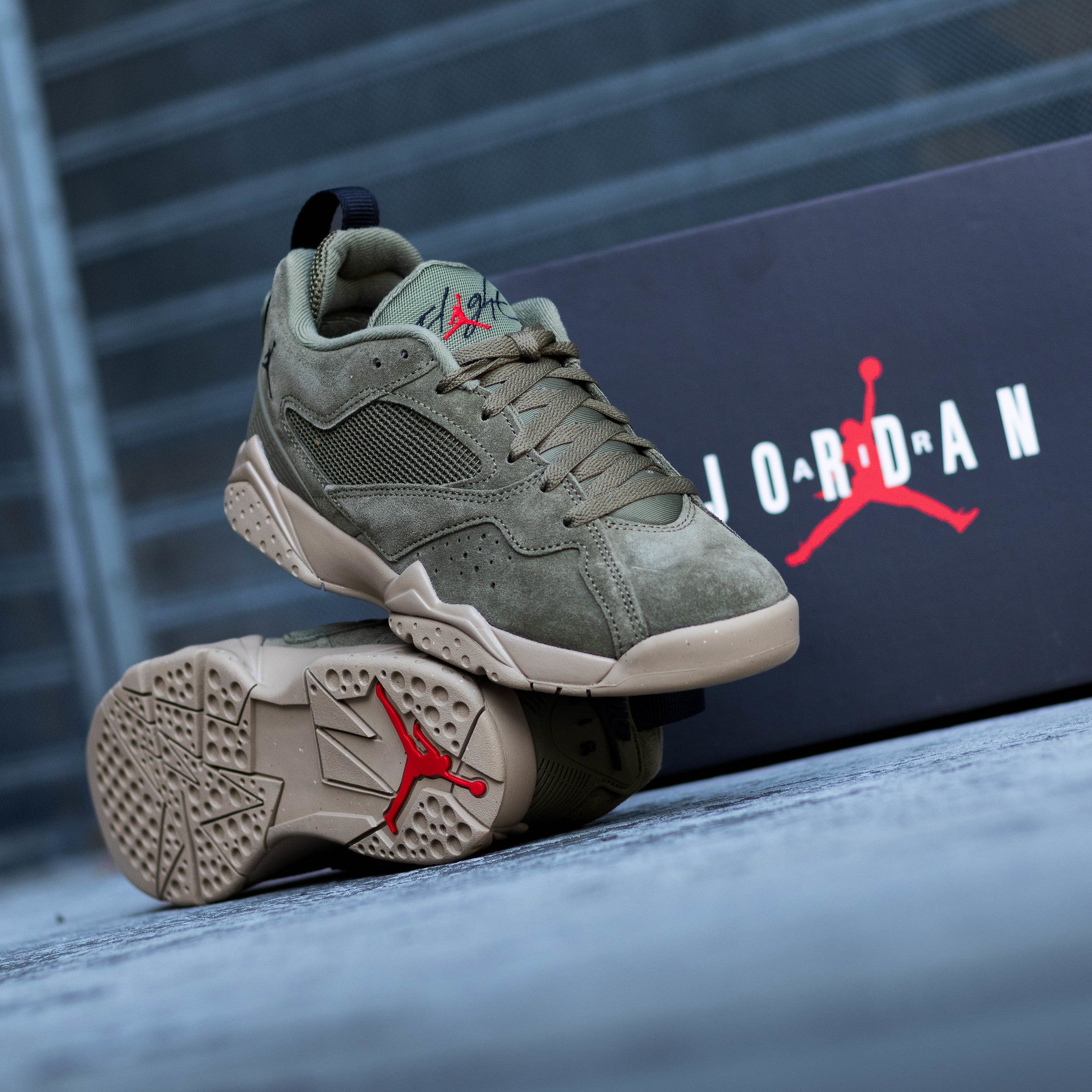 JORDAN MVP 92 OLIVE