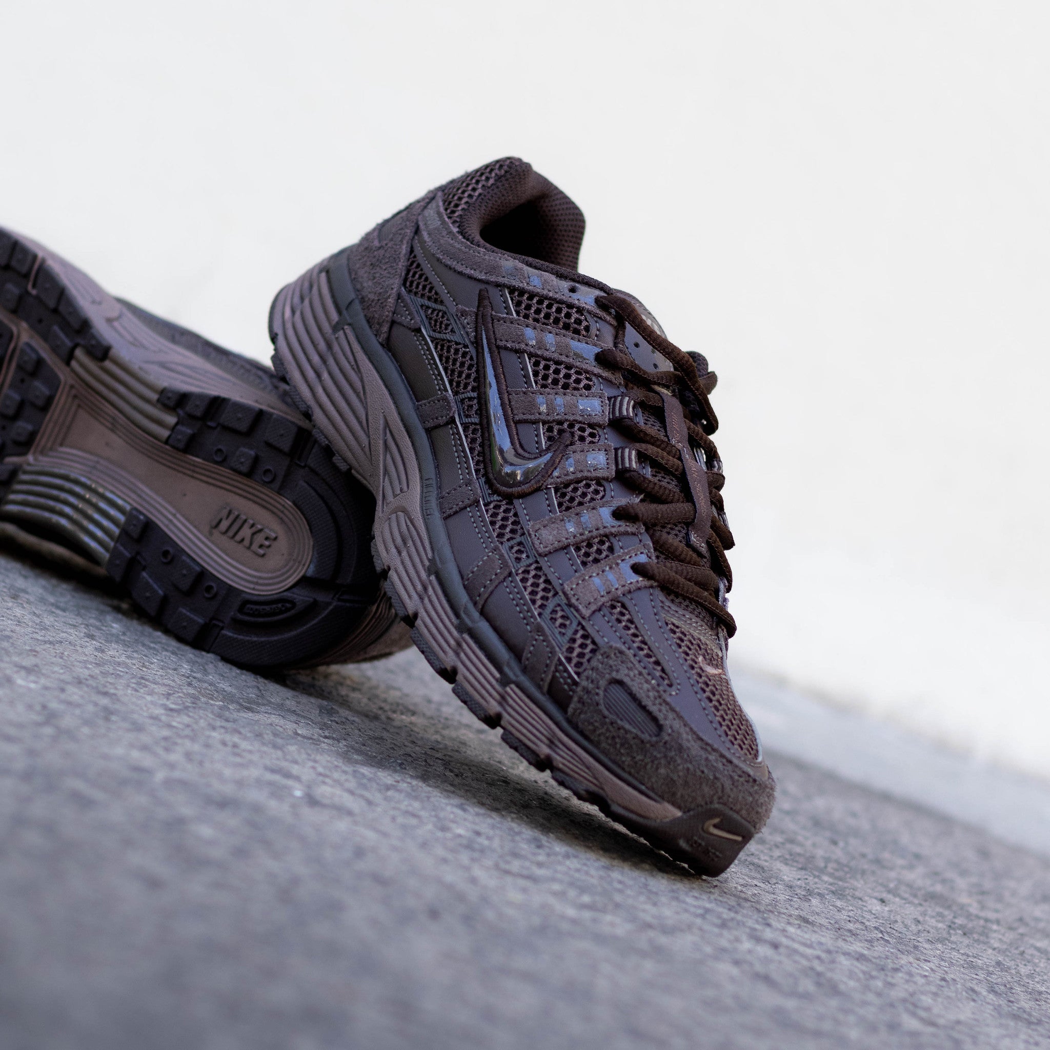 NIKE P-6000 SUEDE VELVET BROWN