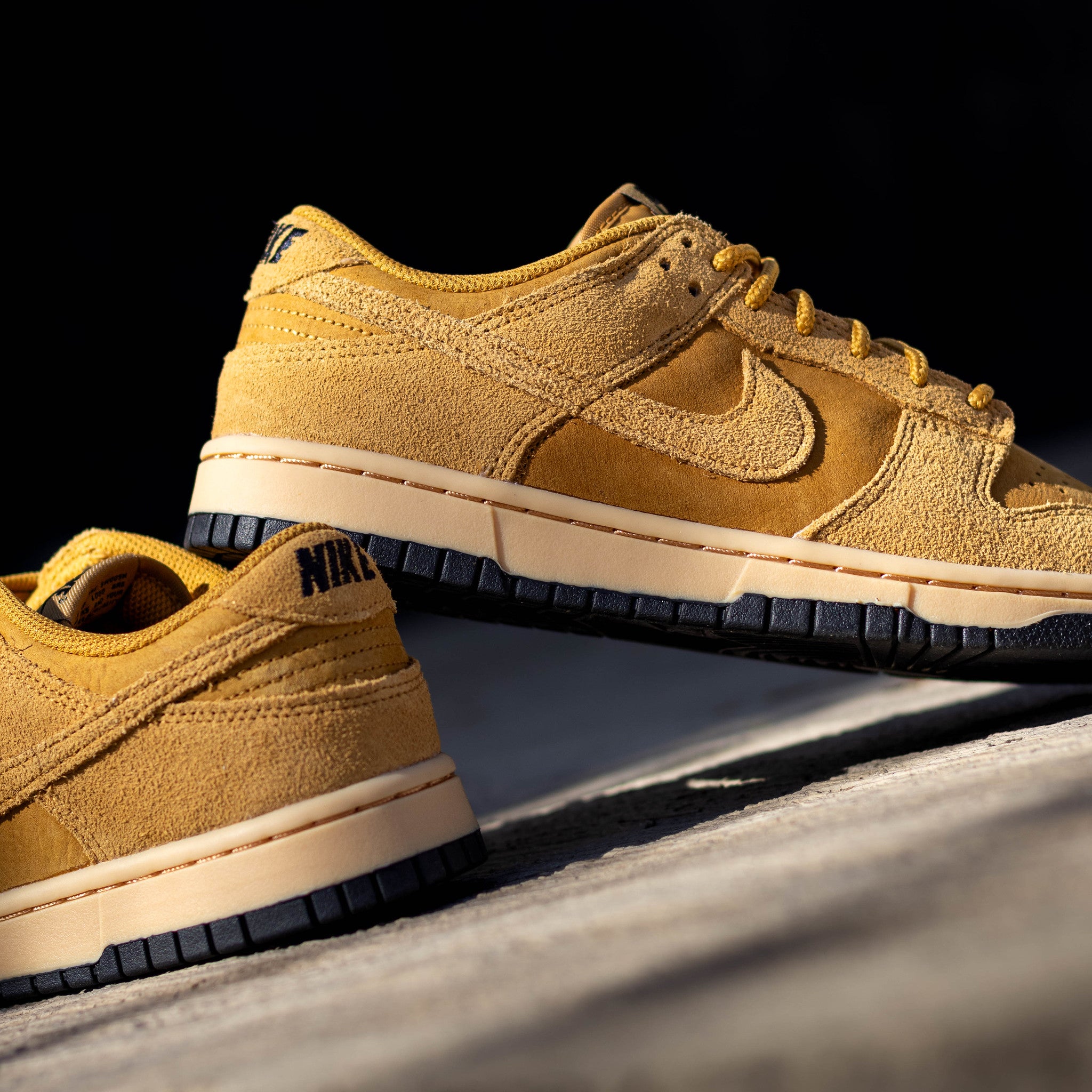 NIKE DUNK LOW WHEAT