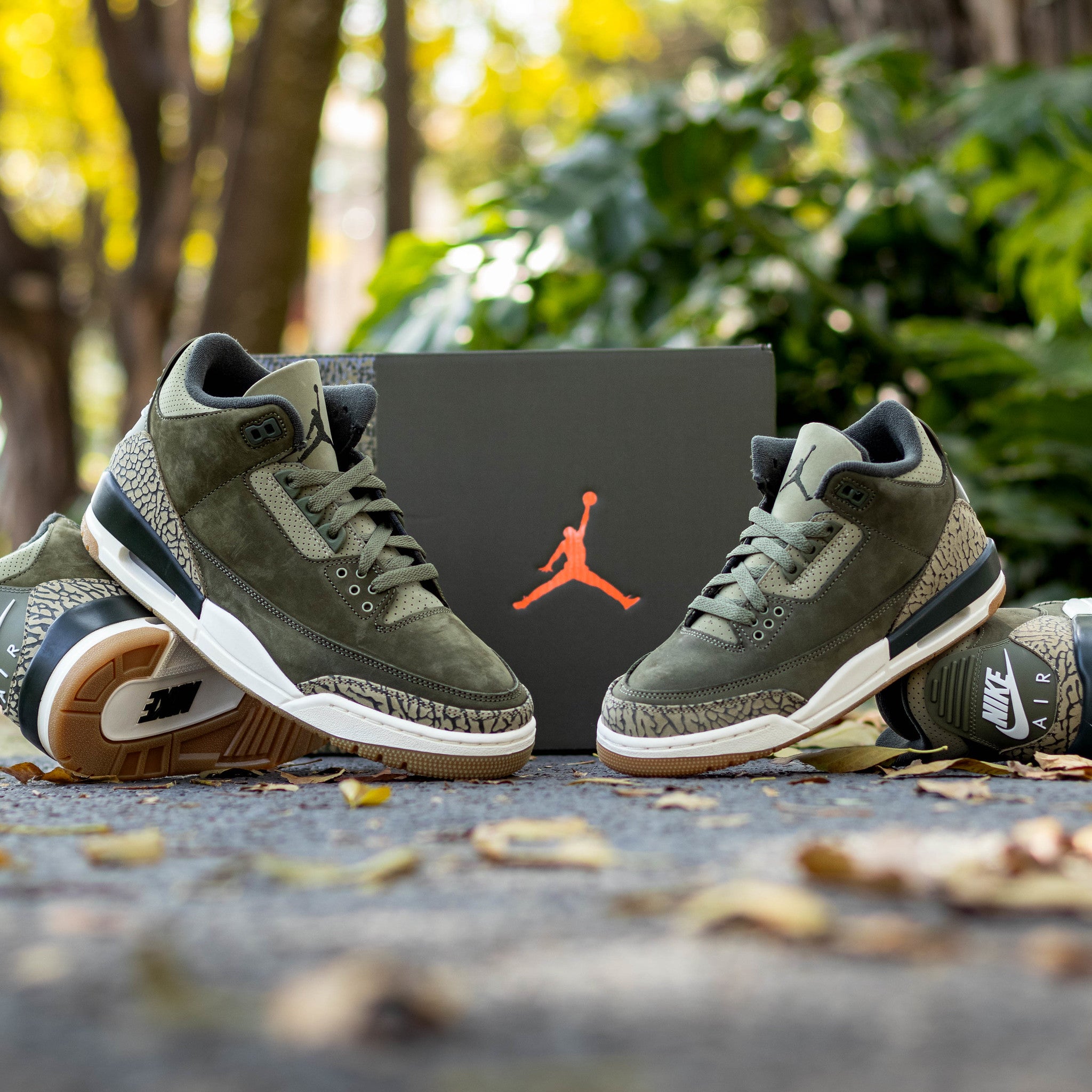 AIR JORDAN 3 MEDIUM OLIVE
