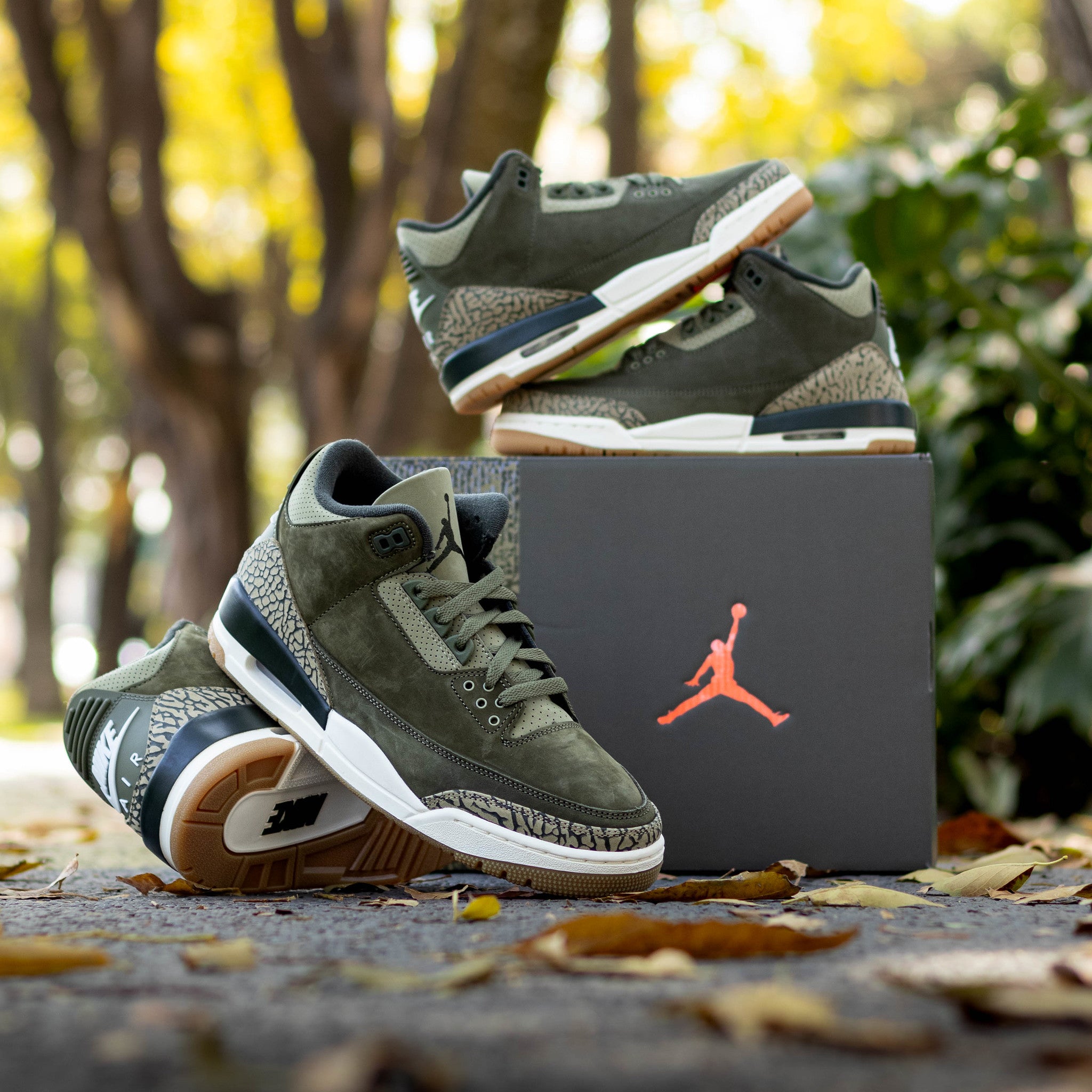AIR JORDAN 3 MEDIUM OLIVE