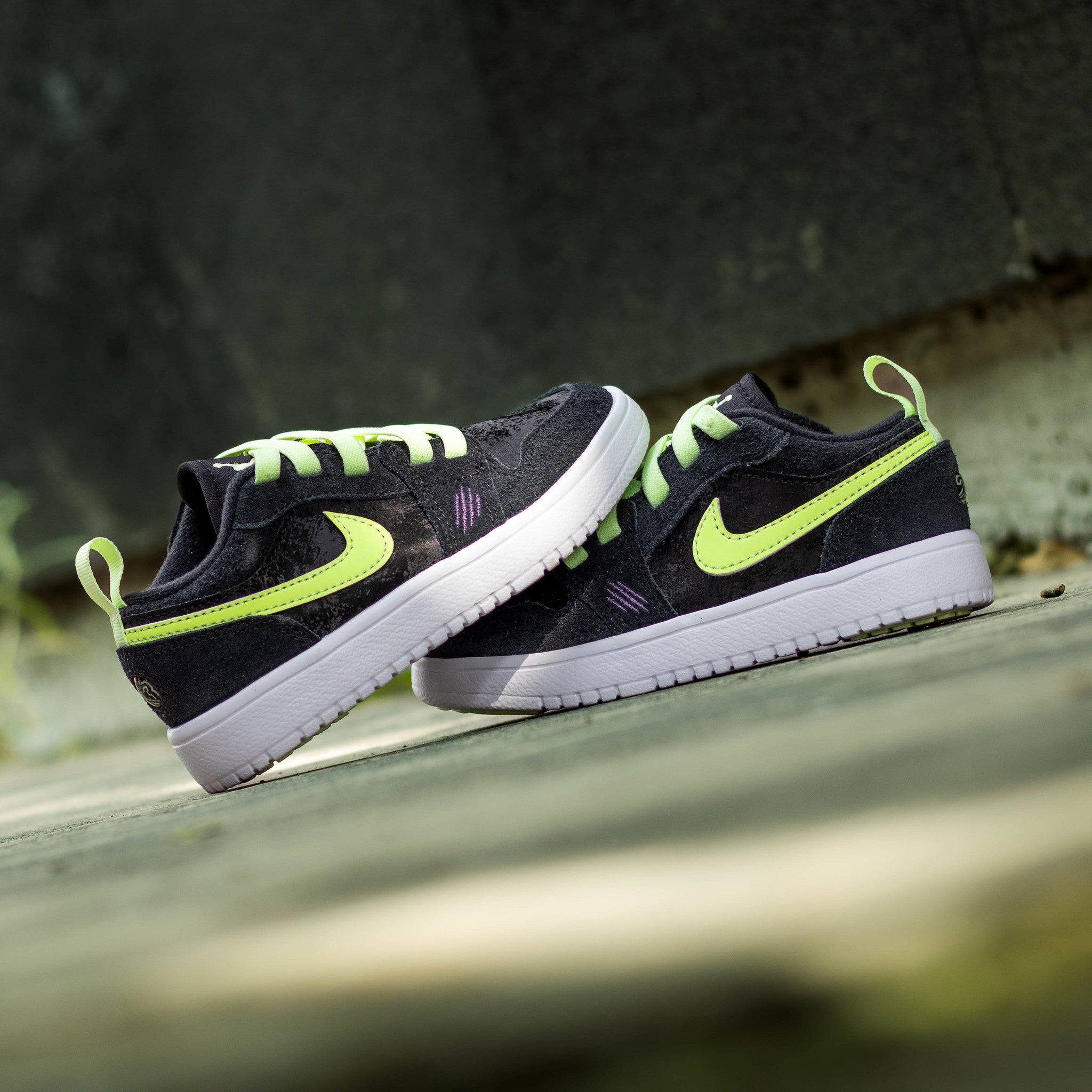 AIR JORDAN 1 LOW BLACK DARK RAISIN PS