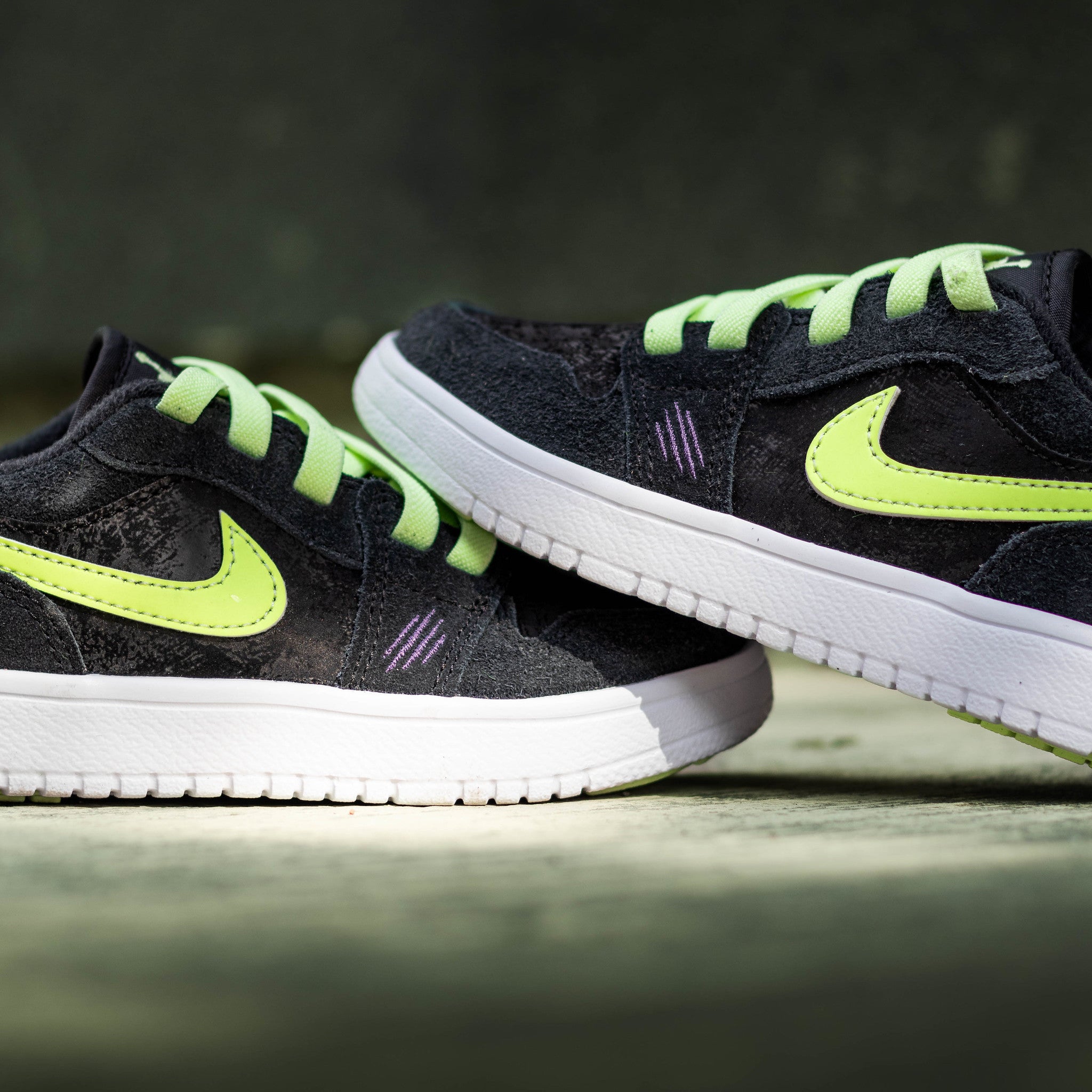 AIR JORDAN 1 LOW BLACK DARK RAISIN PS