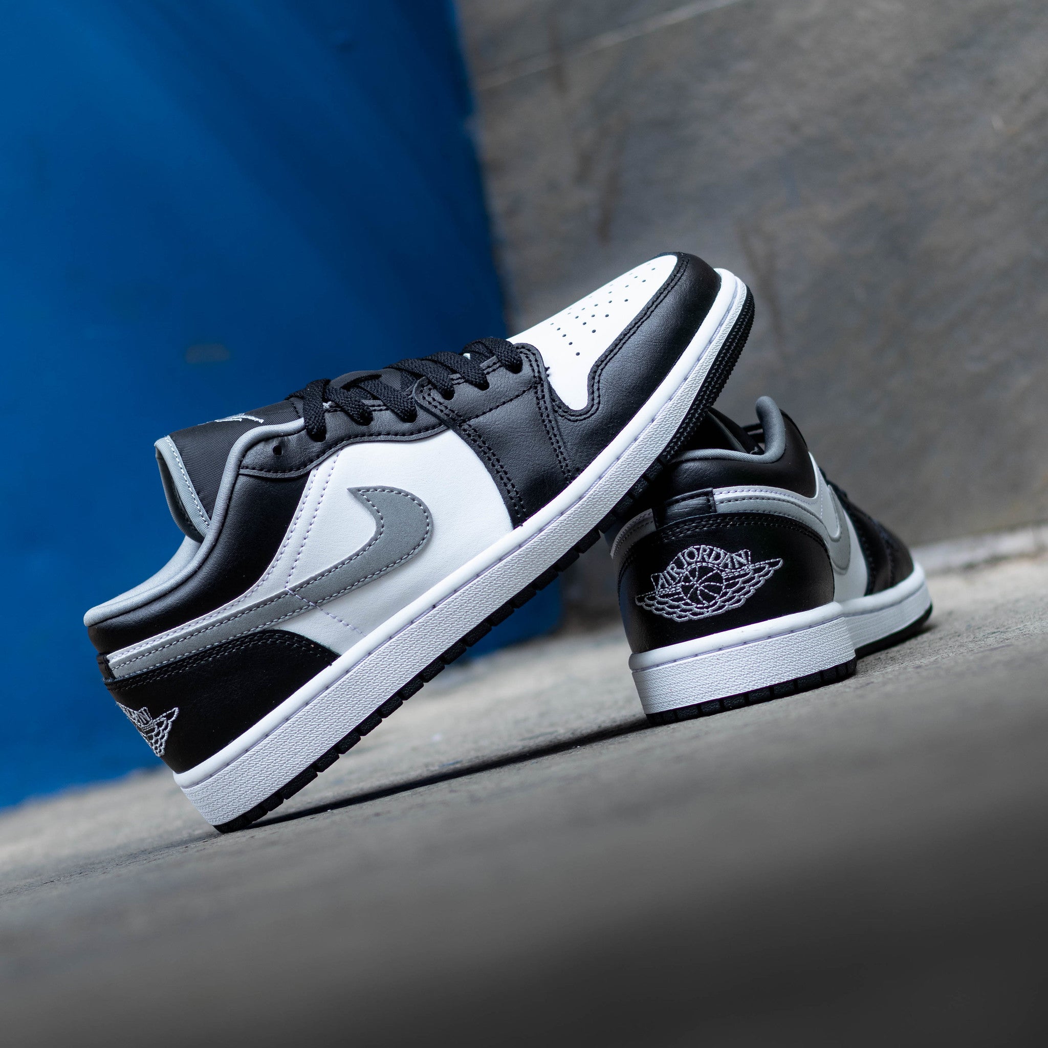 AIR JORDAN 1 LOW BLACK AND PARTICLE GREY