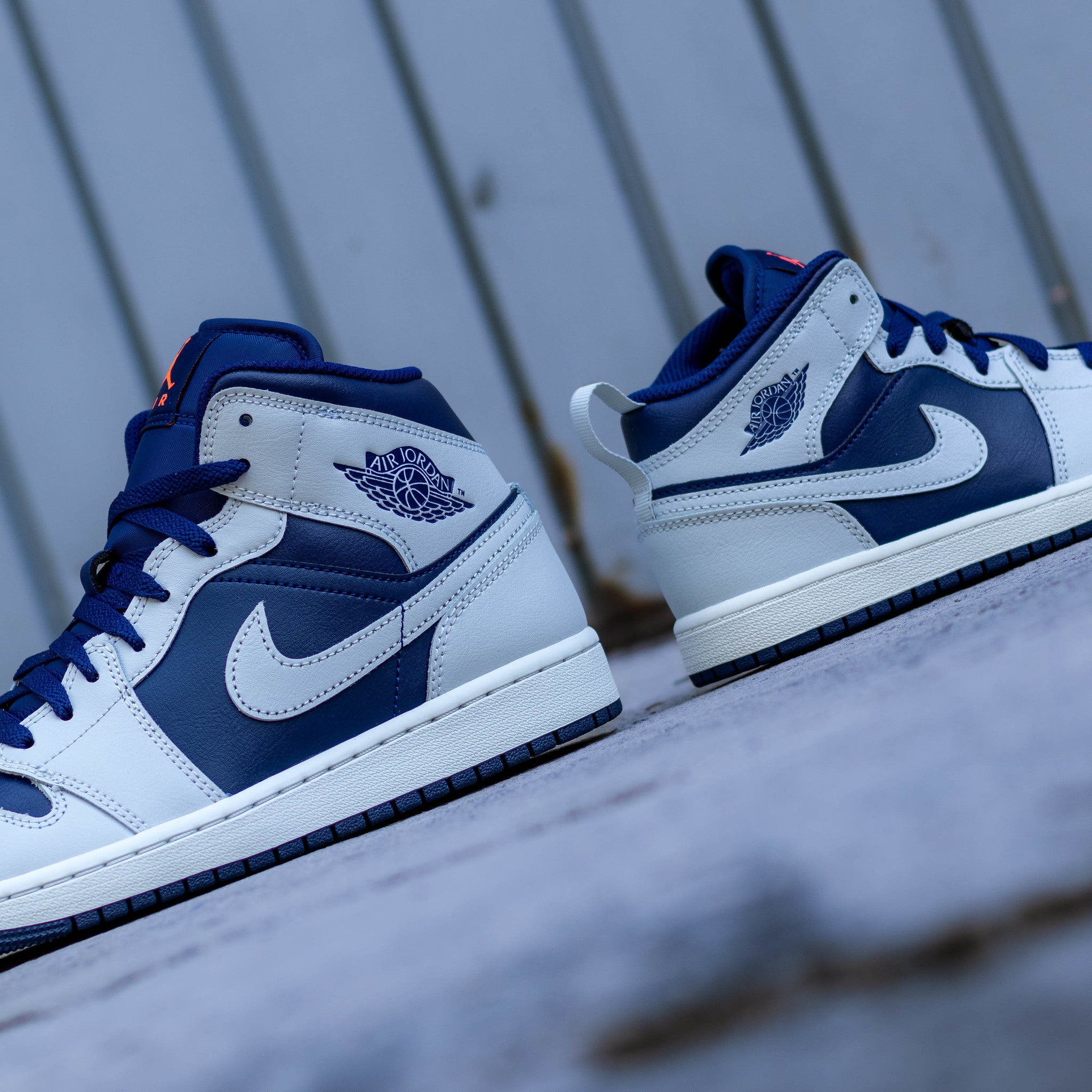 AIR JORDAN 1 MID BLUE VOID PS