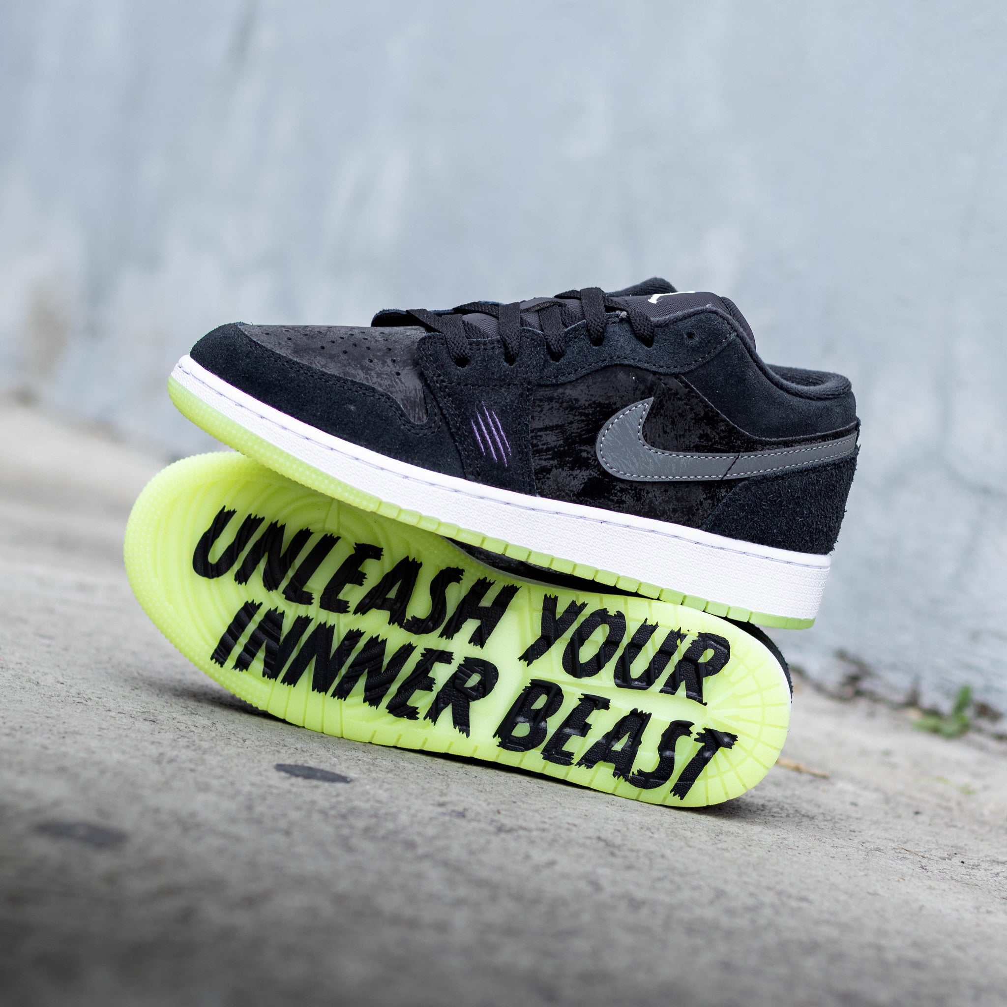 AIR JORDAN 1 LOW INNER BEAST GS