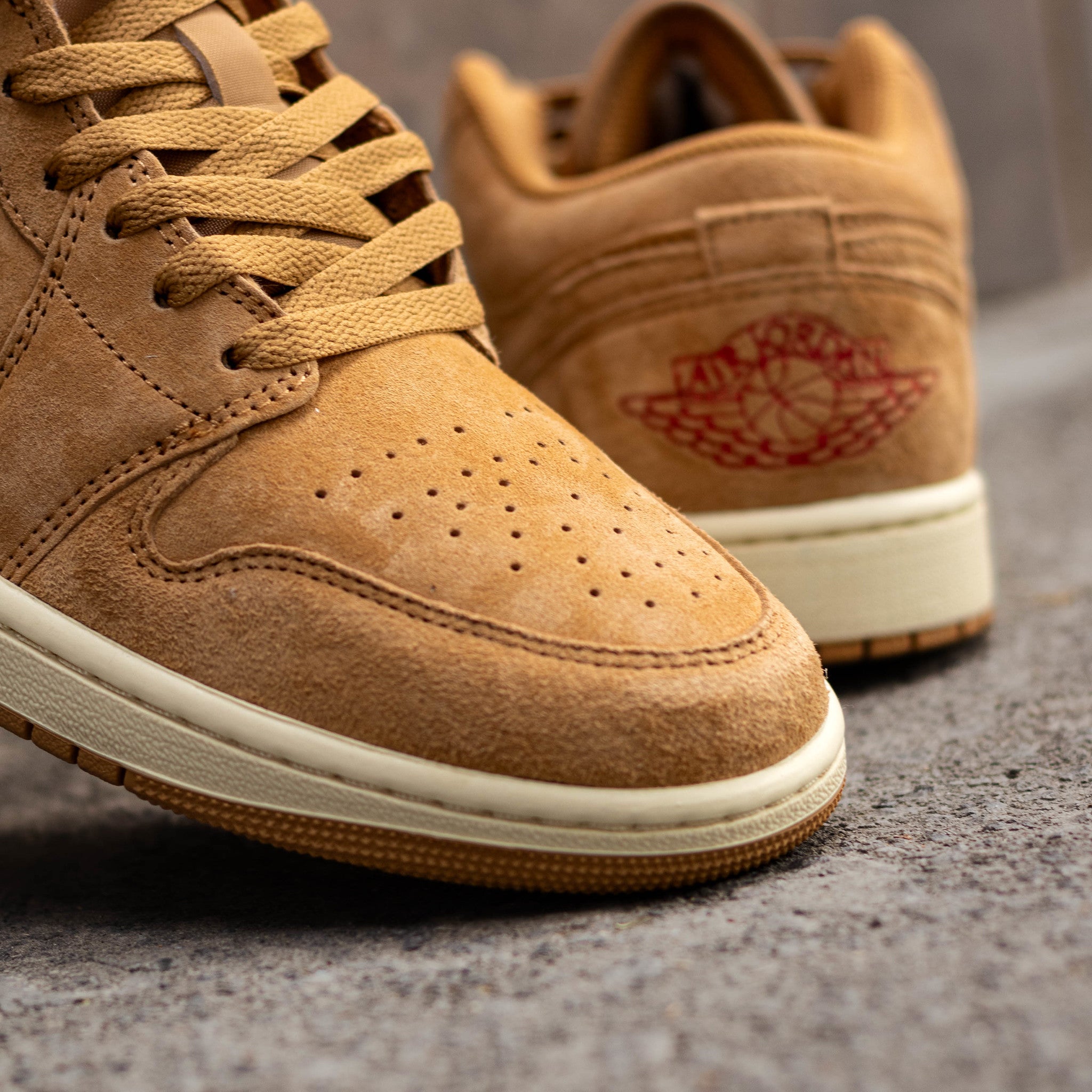 AIR JORDAN 1 LOW FLAX