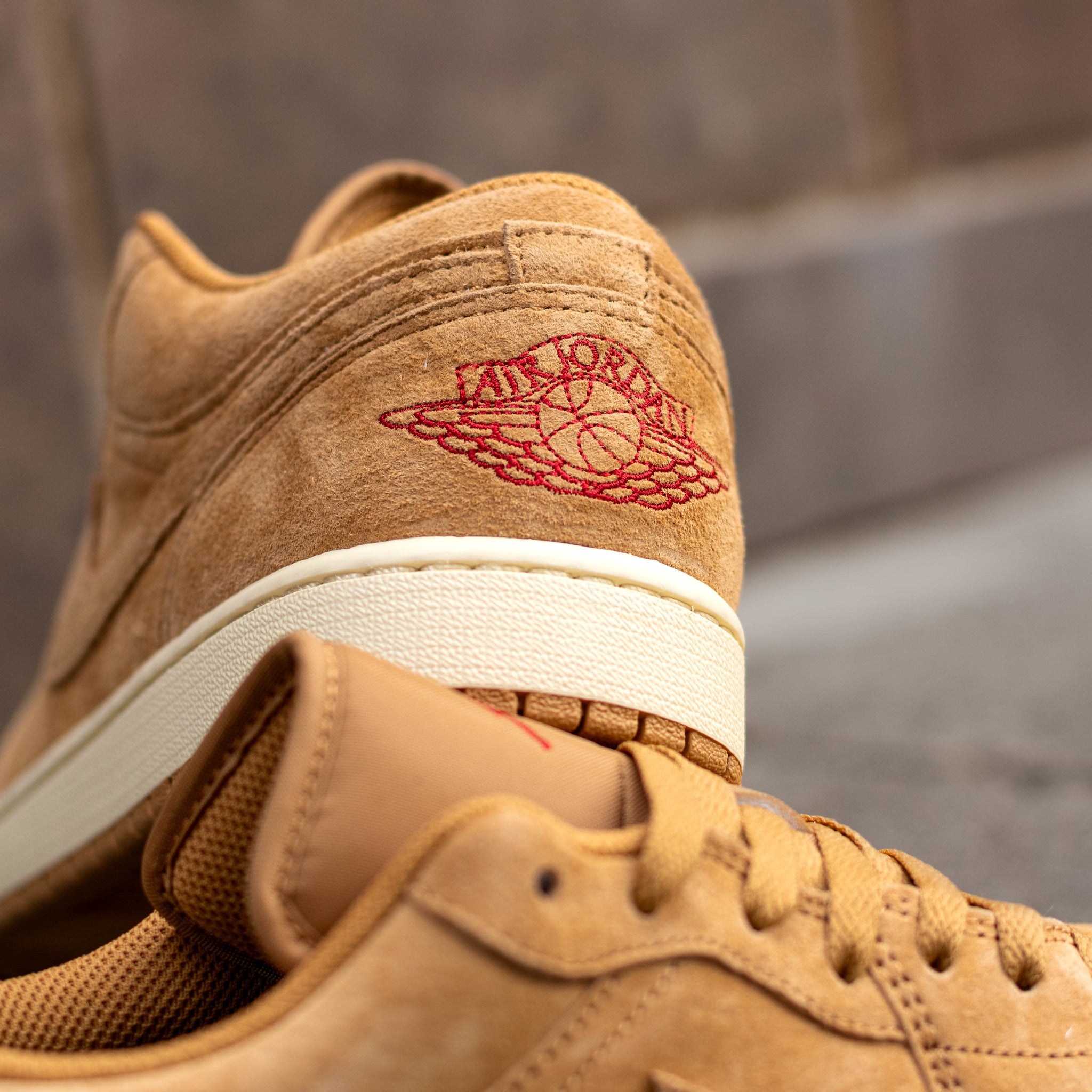 AIR JORDAN 1 LOW FLAX