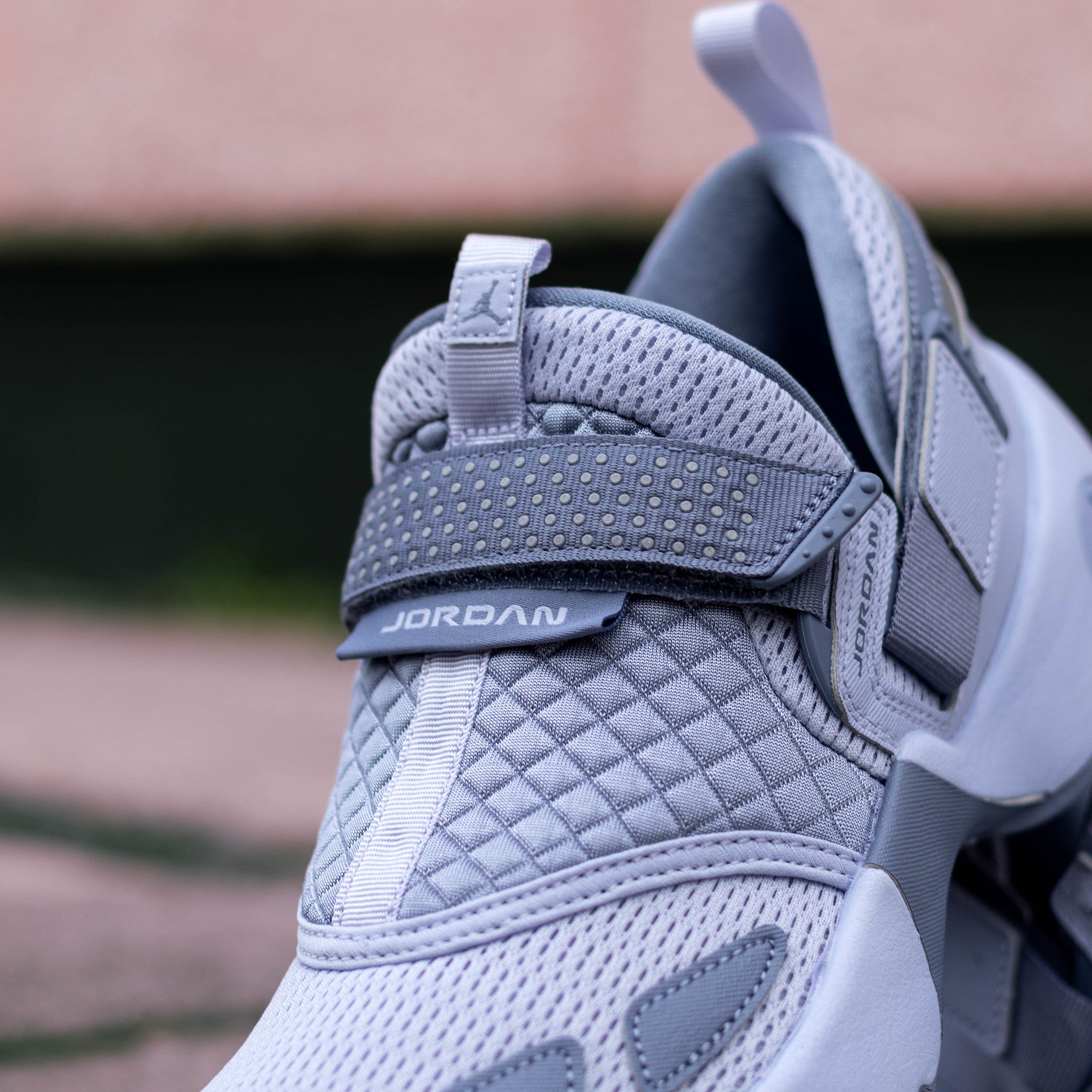JORDAN TRUNNER GHOST ASHEN SLATE W