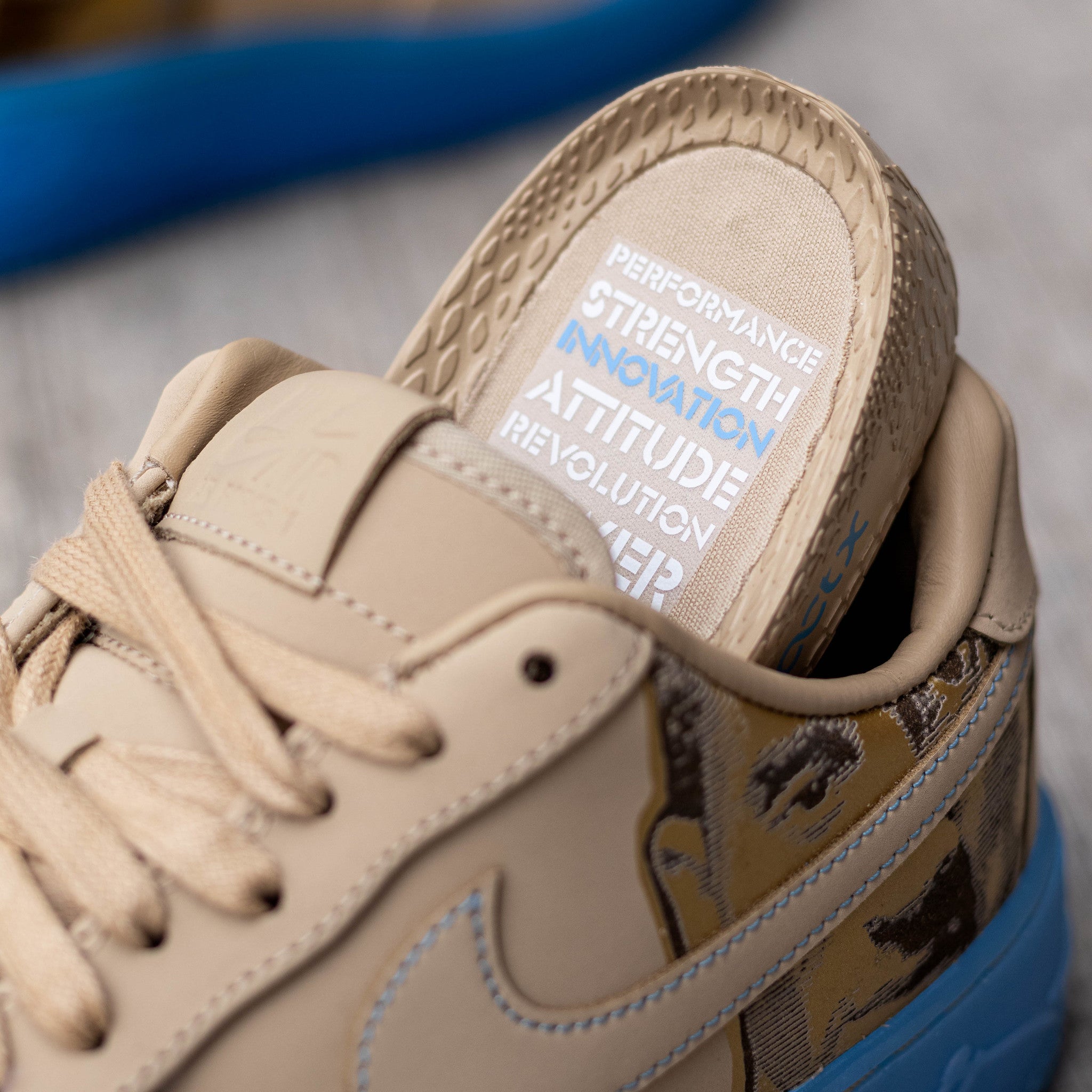 NIKE AIR FORCE ONE LOW PROTRO KOBE LINEN