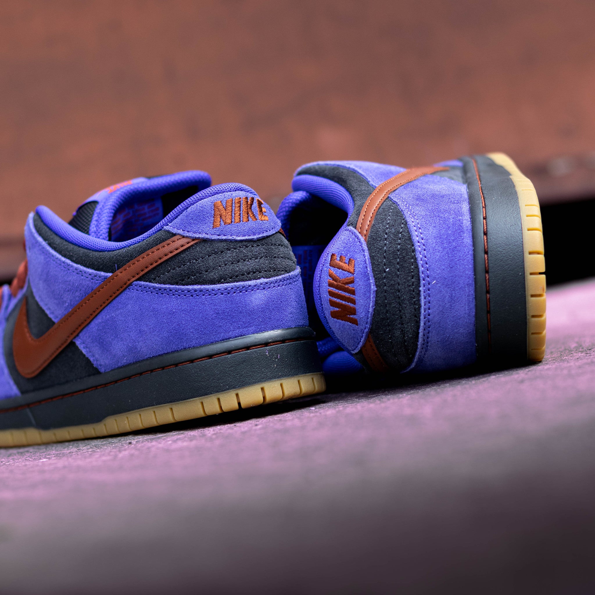 NIKE SB DUNK LOW PERSIAN VIOLET