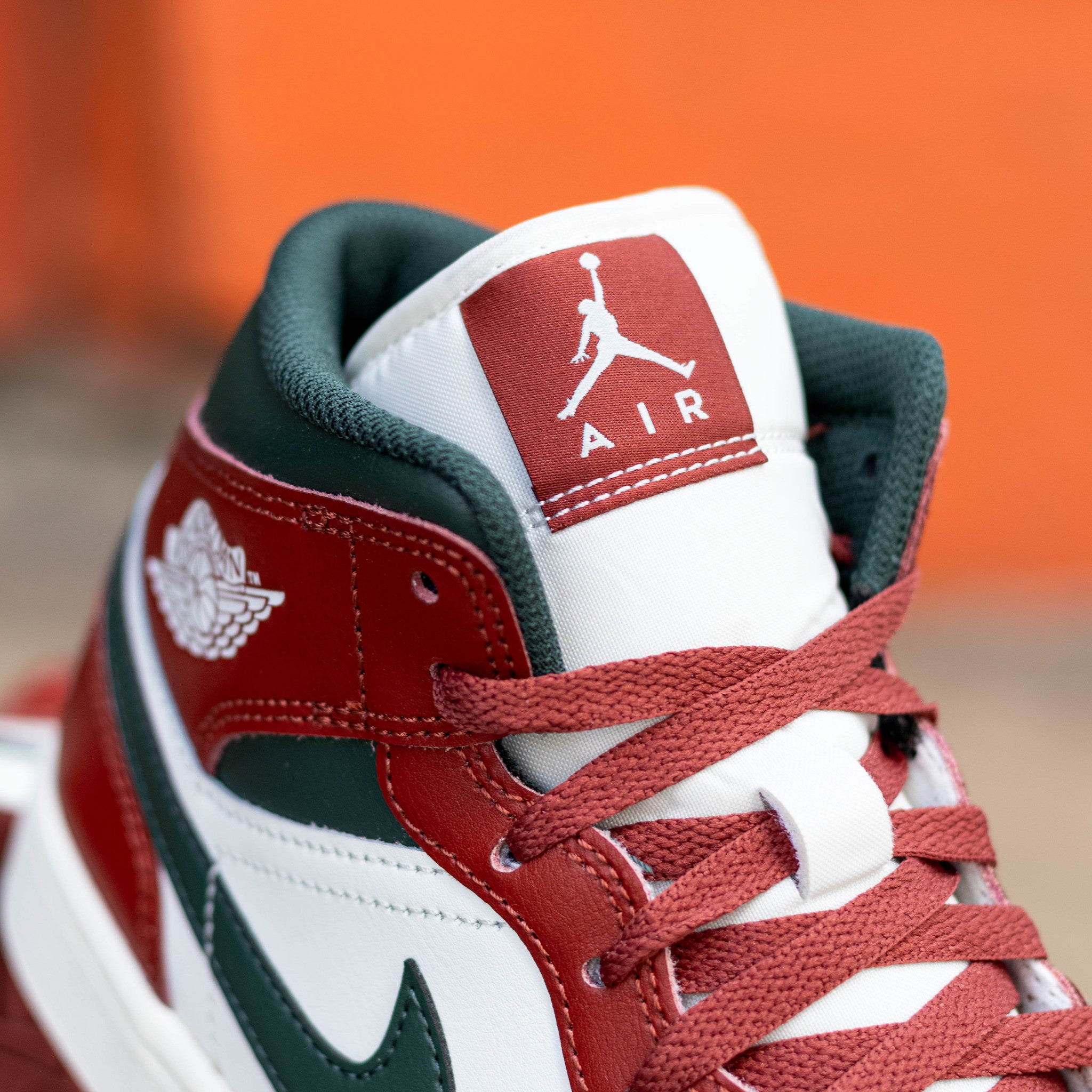 AIR JORDAN 1 MID BAROQUE RED SAIL GREEN