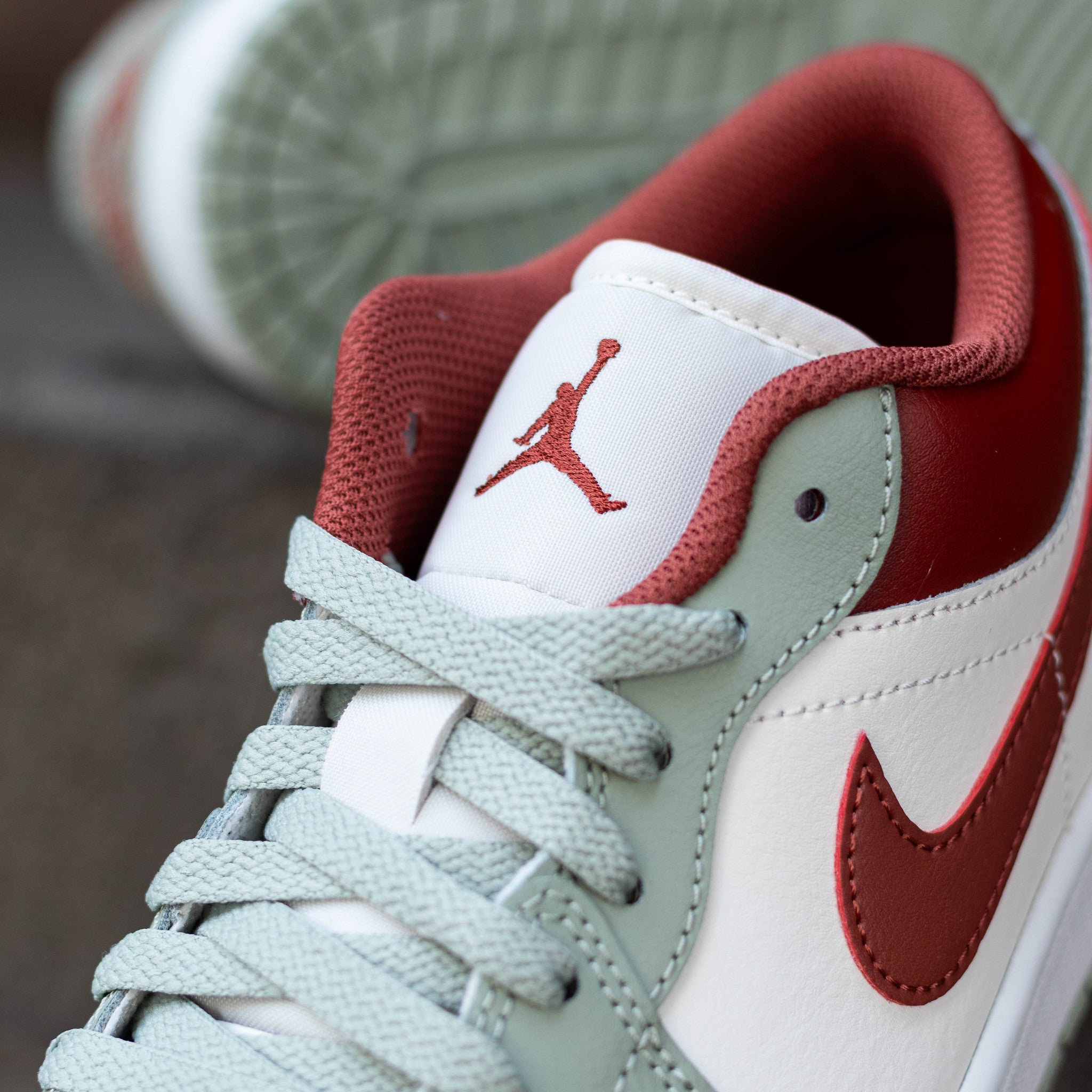 AIR JORDAN 1 LOW JADE HORIZON