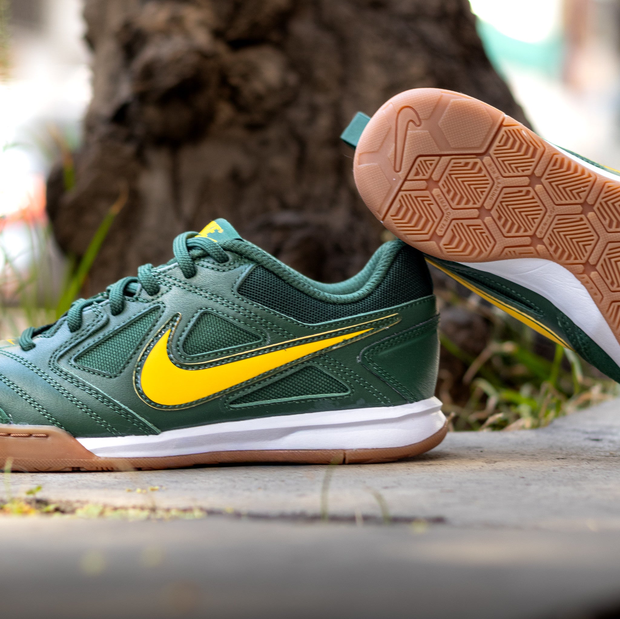 NIKE GATO FIR GUM