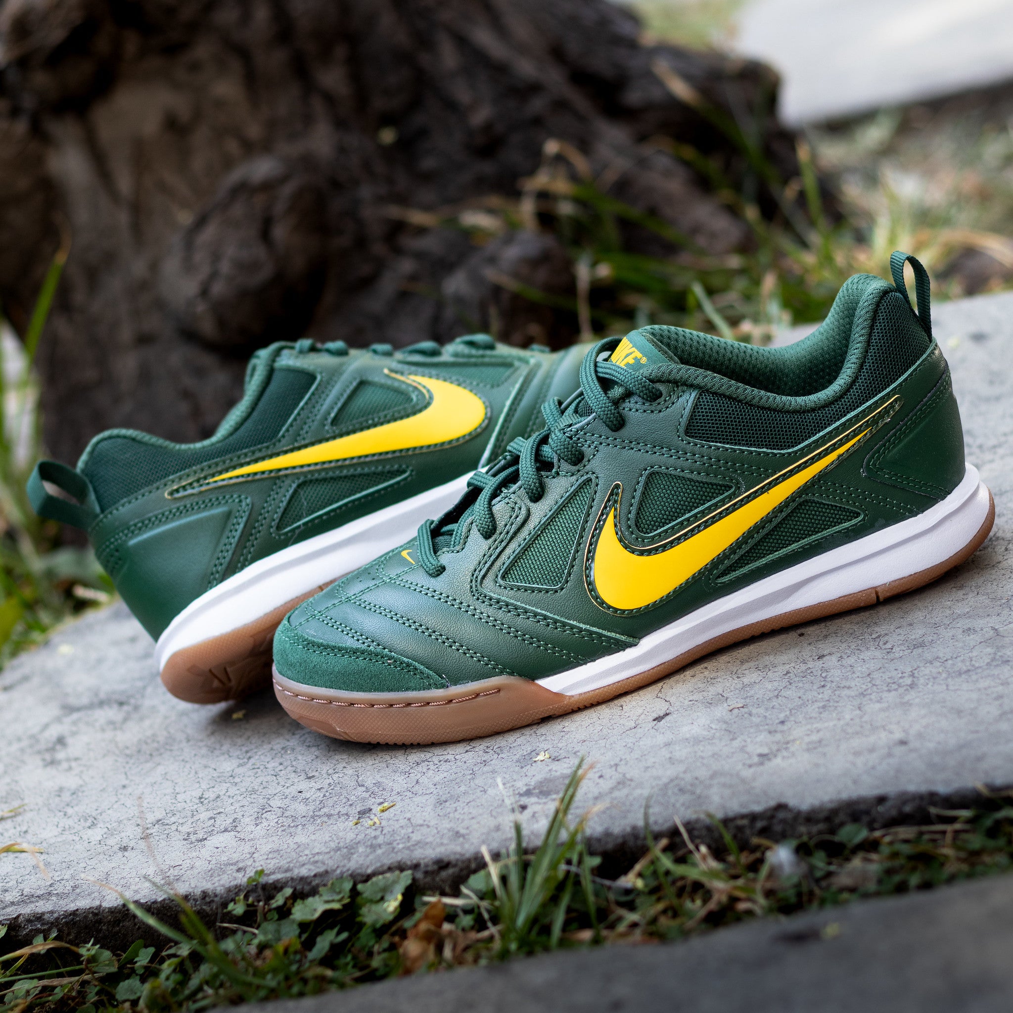 NIKE GATO FIR GUM