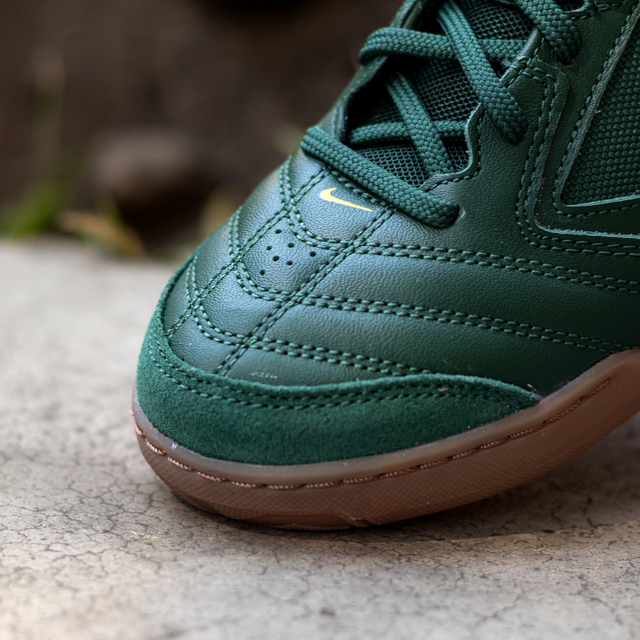 NIKE GATO FIR GUM