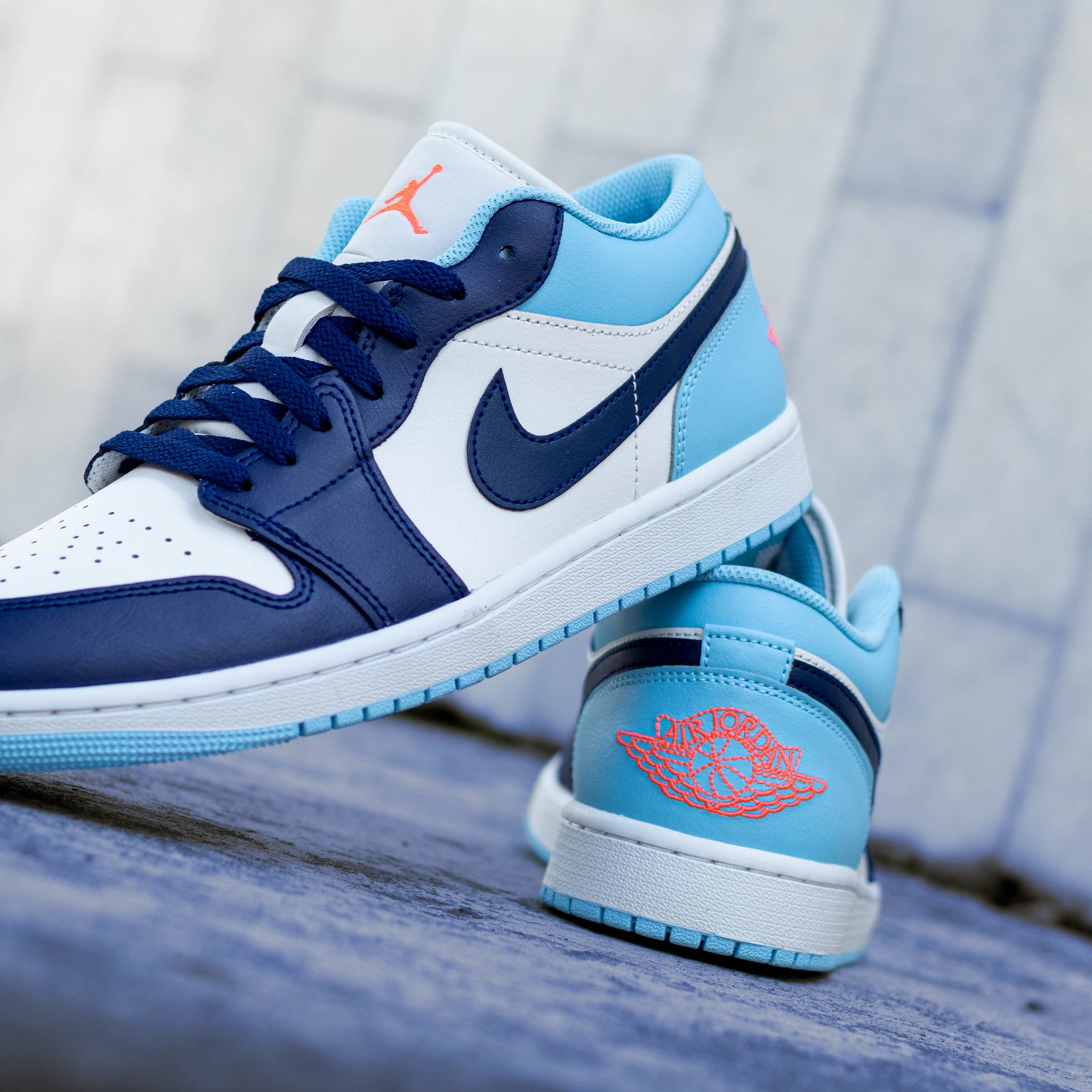AIR JORDAN 1 LOW SAIL BLUE CHILL
