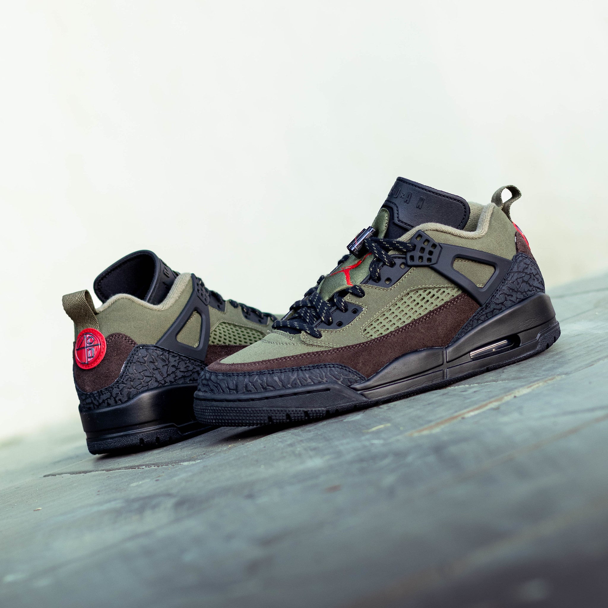 AIR JORDAN SPIZIKE LOW MEDIUM OLIVE