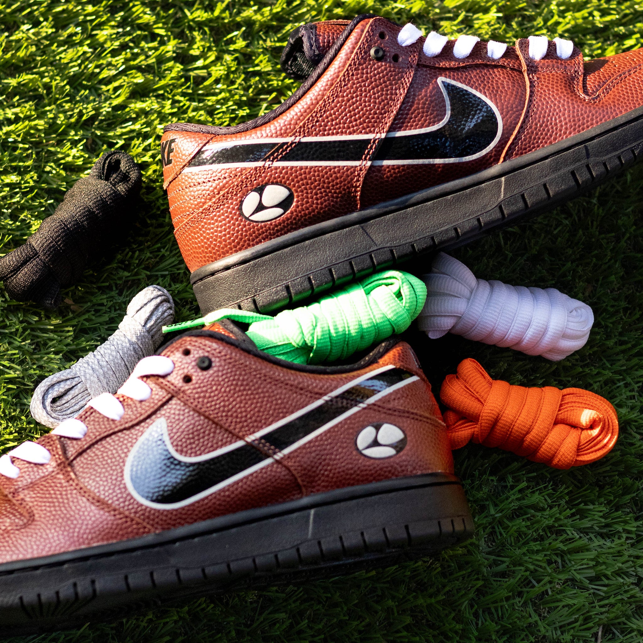 NIKE SB DUNK LOW X LIMOSINE SKT