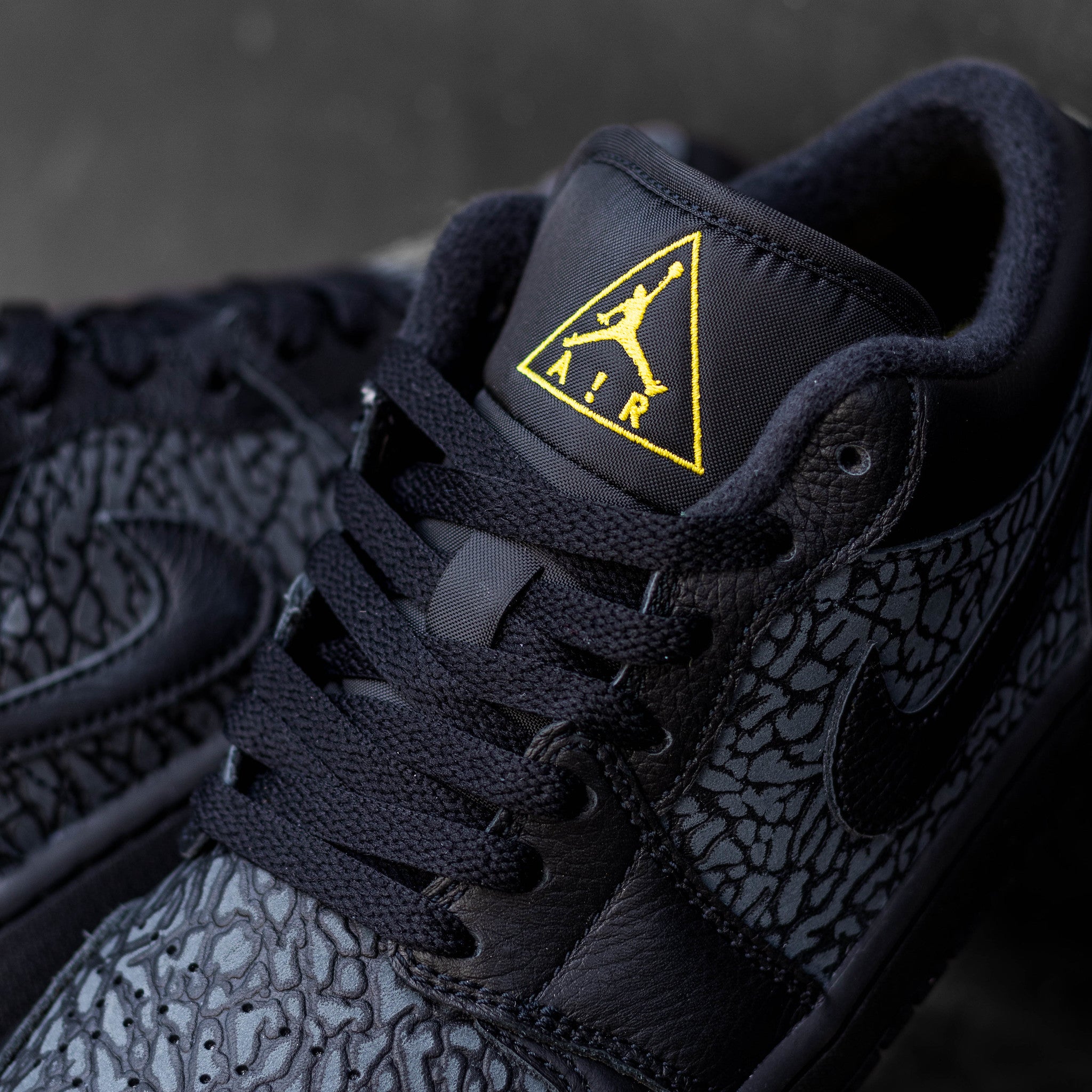 AIR JORDAN 1 LOW BLACK ELEPHANT PRINT