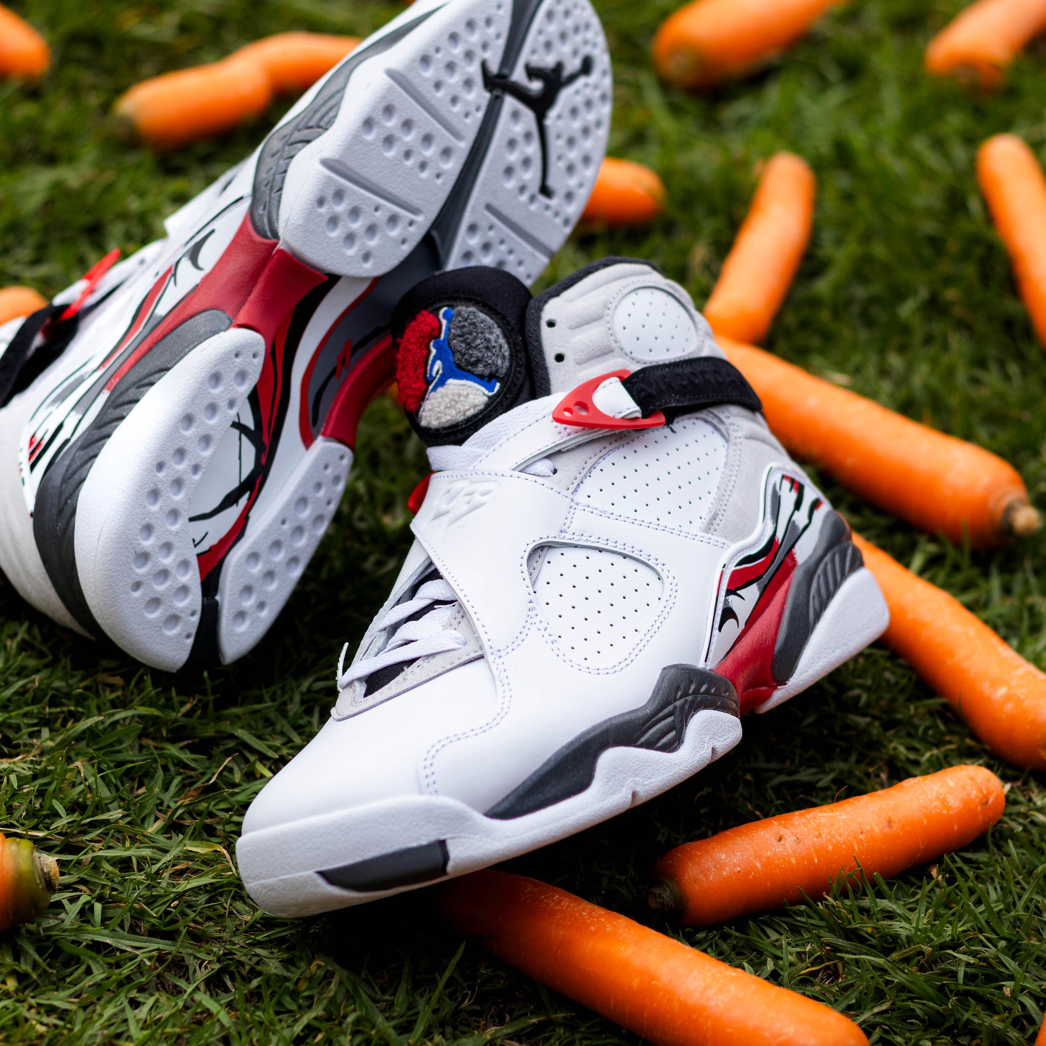 AIR JORDAN 8 WHITE AND TRUE RED