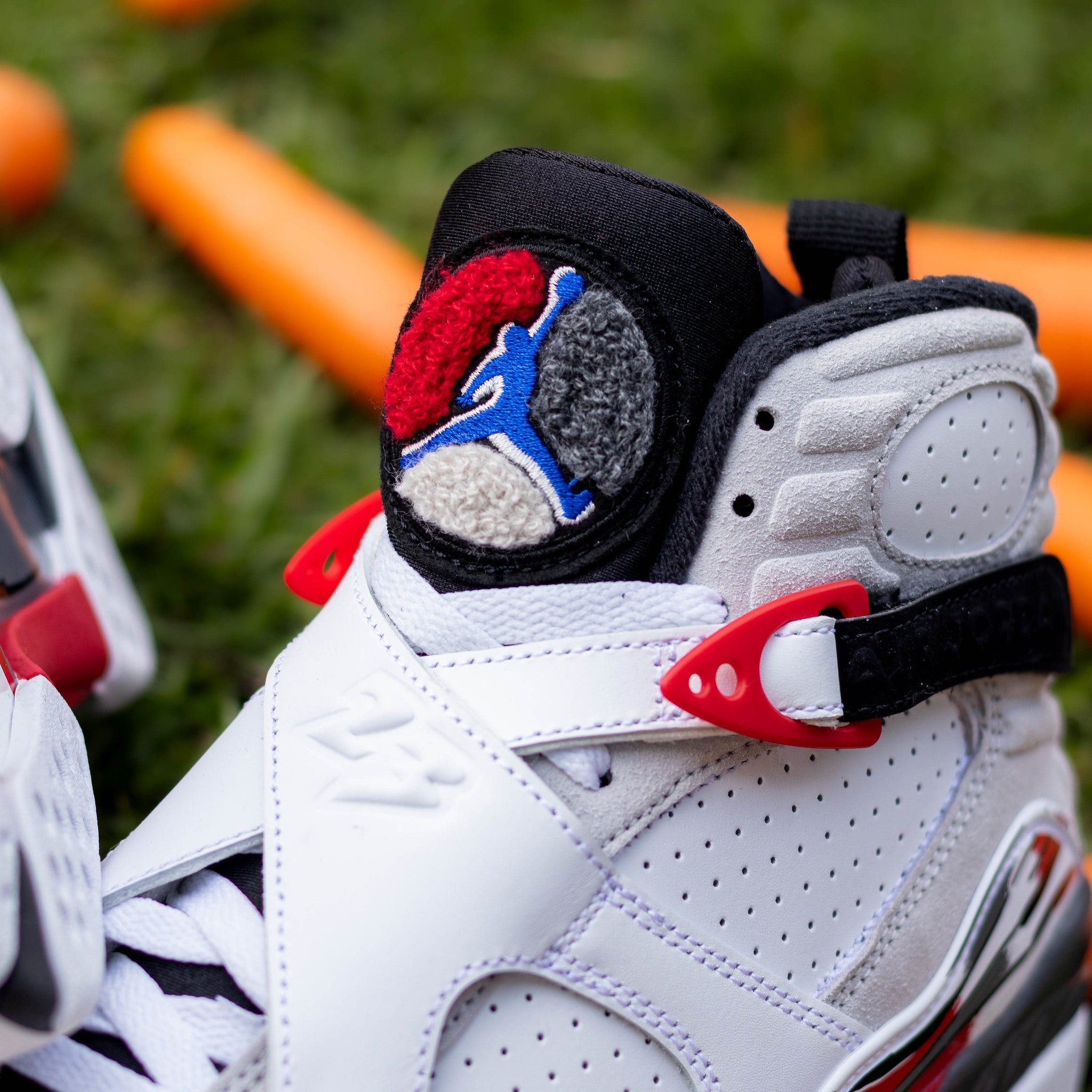 AIR JORDAN 8 WHITE AND TRUE RED