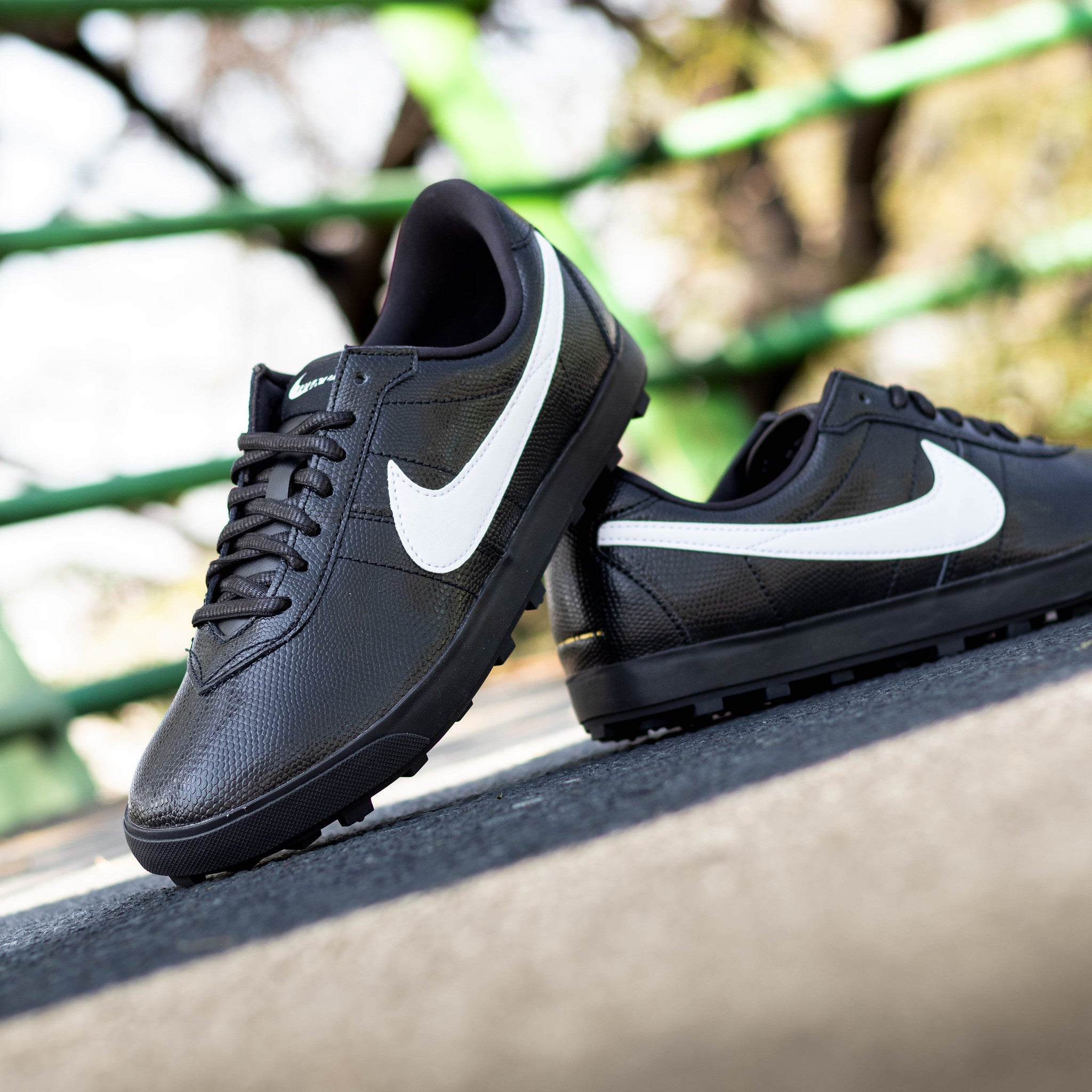 NIKE ASTROGRABBER BLACK METALLIC
