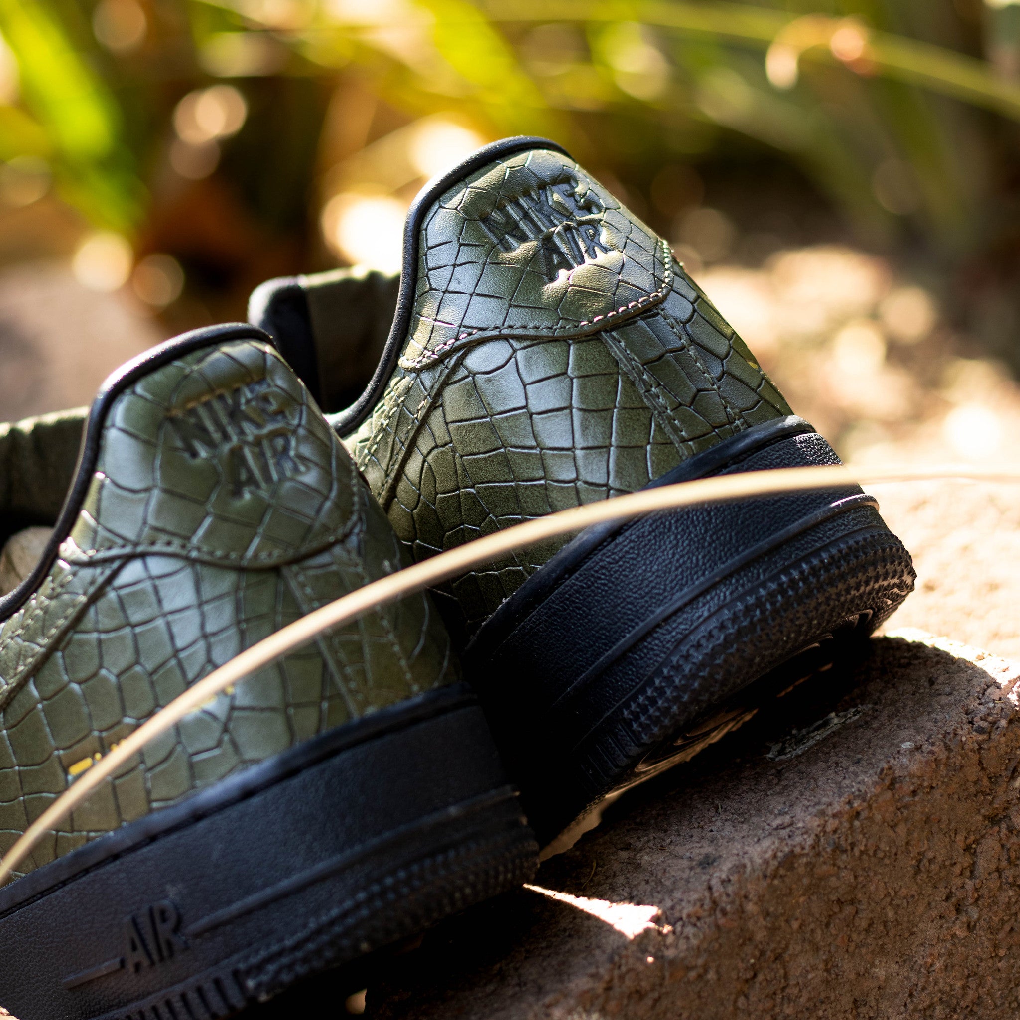 NIKE AIR FORCE ONE LOW MORSE CODE CROC GREEN