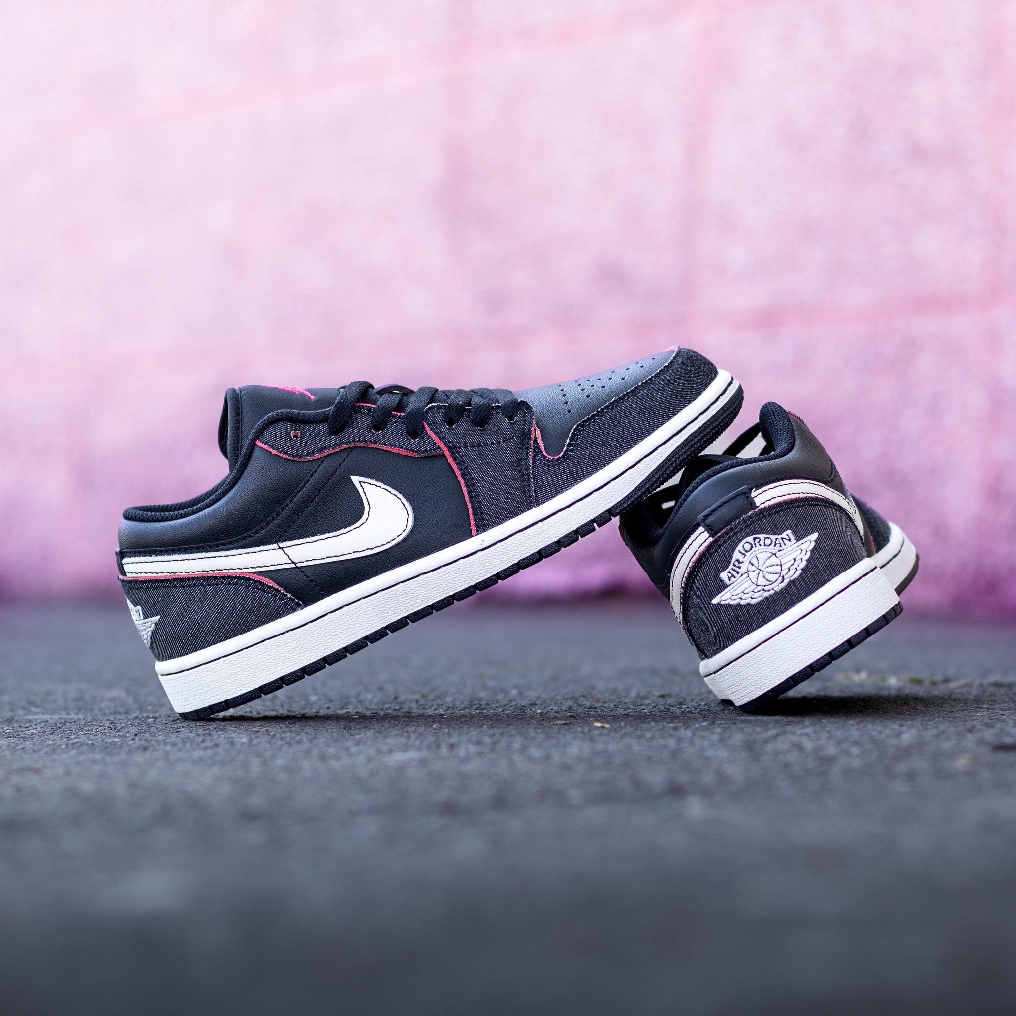 AIR JORDAN 1 LOW BLACK DENIM RACER PINK