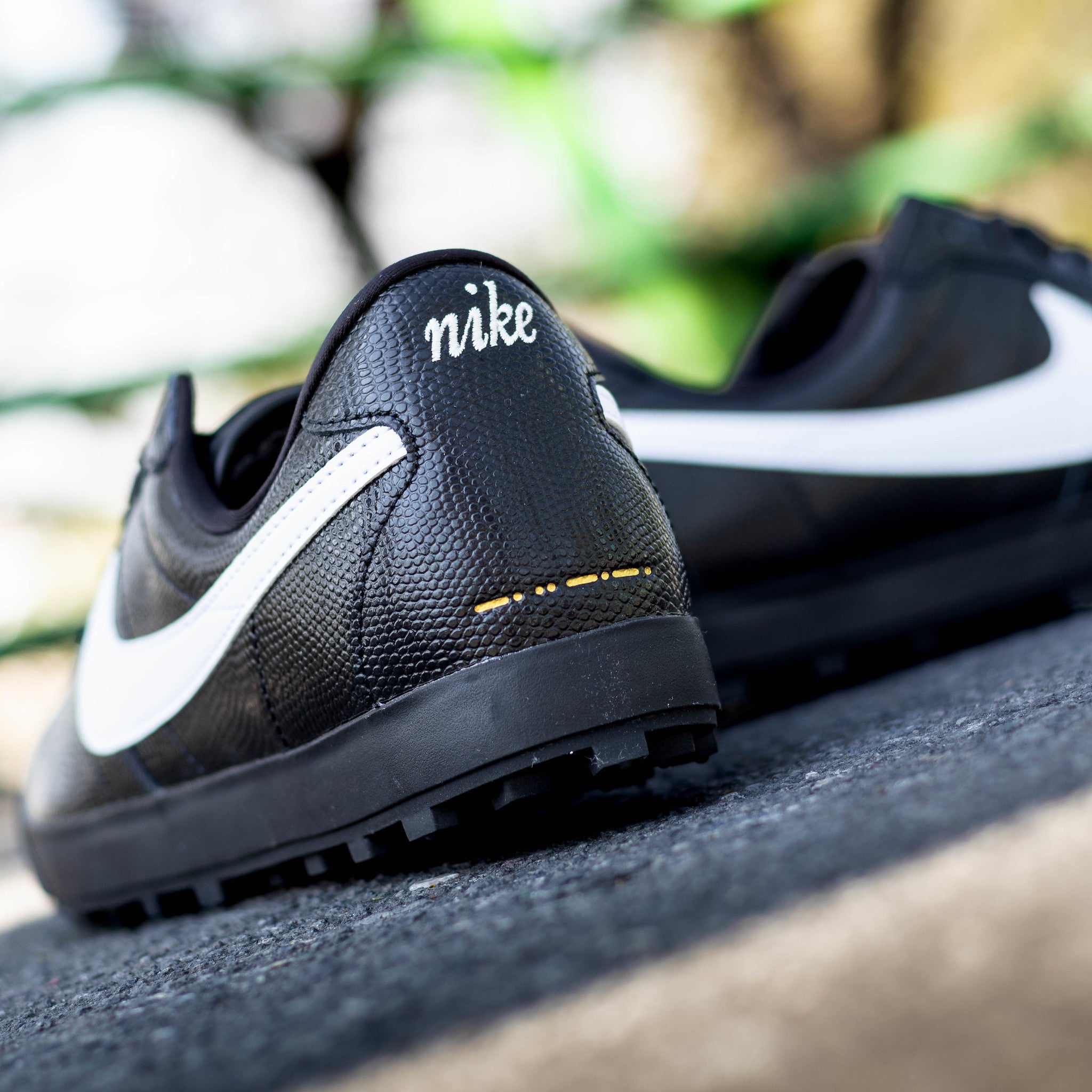 NIKE ASTROGRABBER BLACK METALLIC