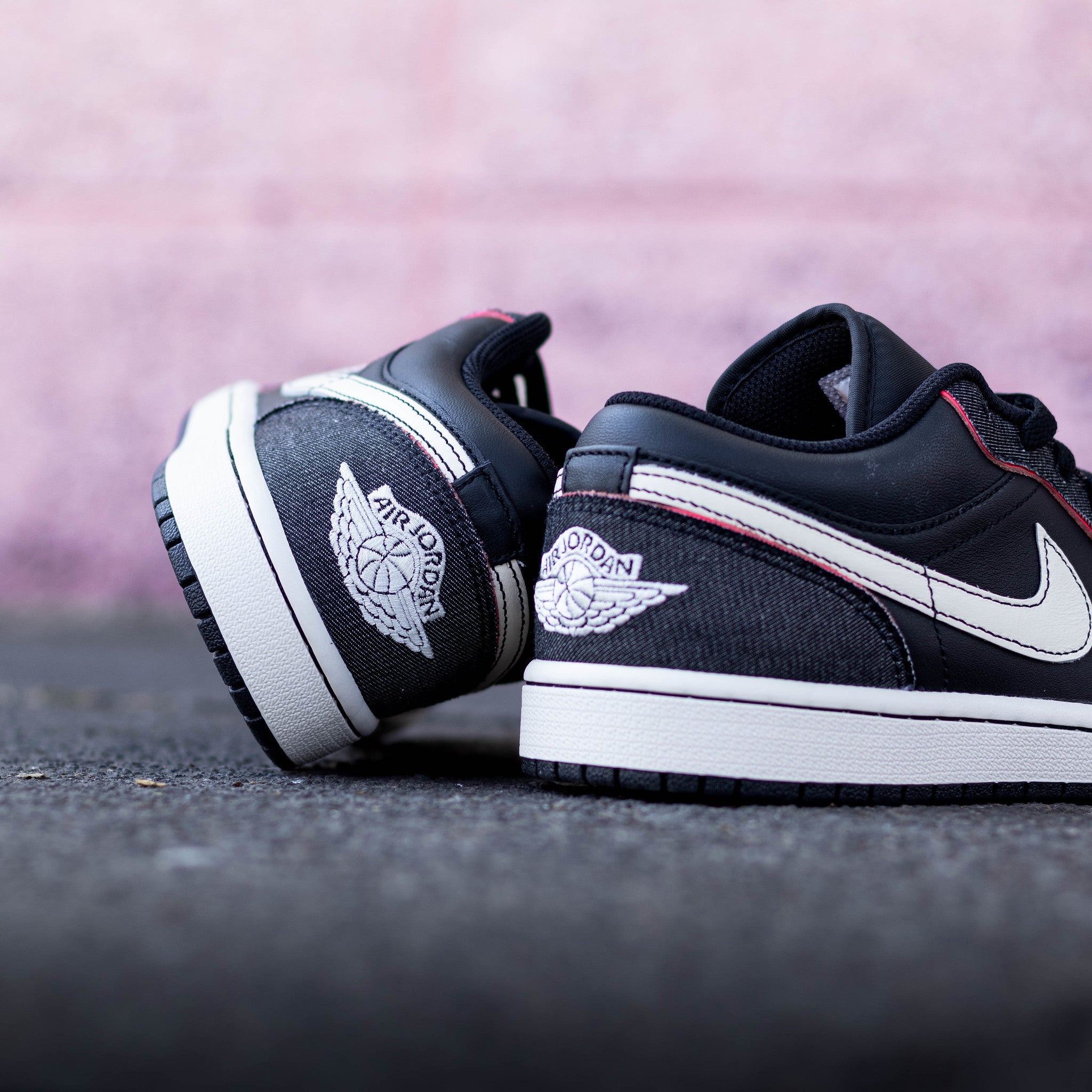 AIR JORDAN 1 LOW BLACK DENIM RACER PINK