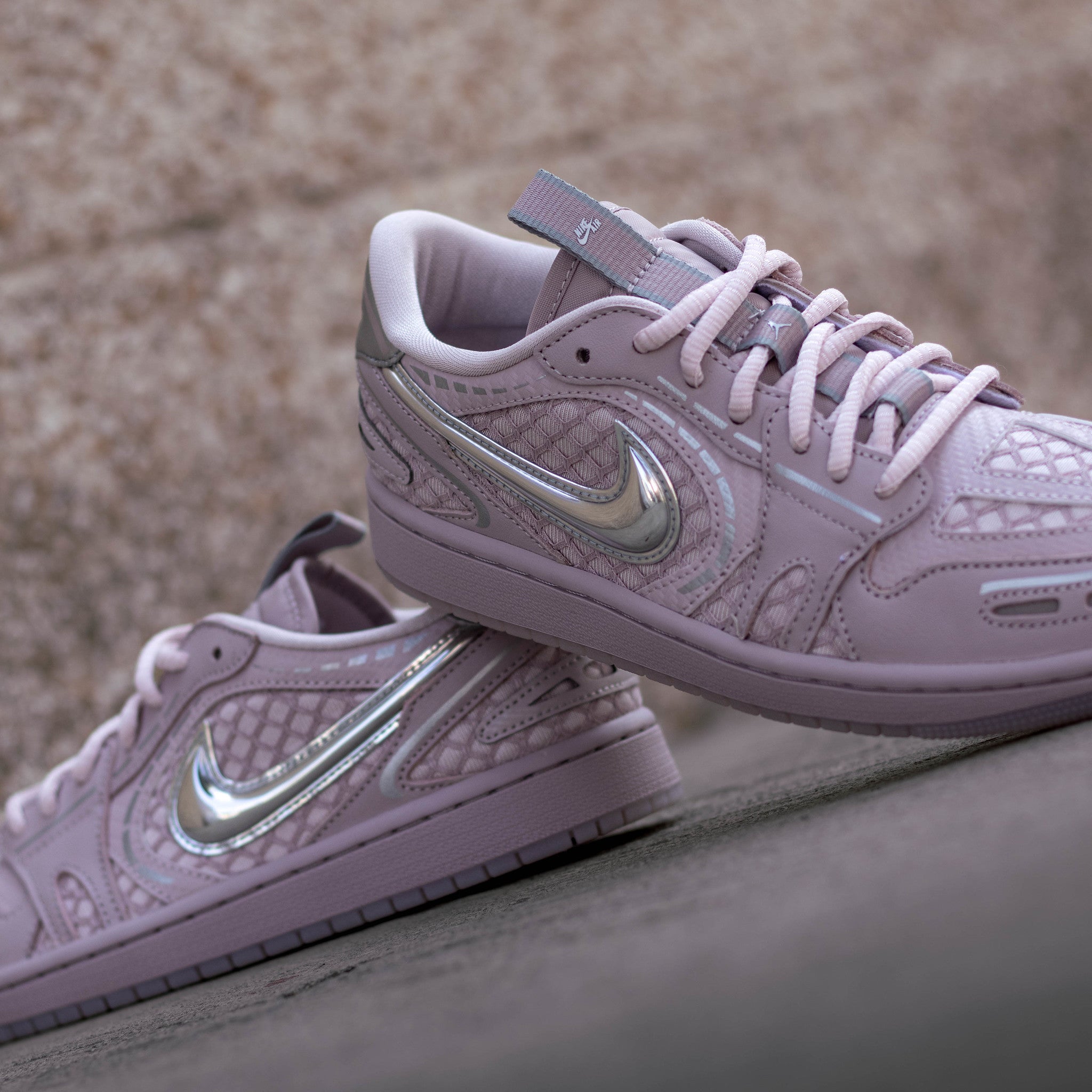AIR JORDAN 1 LOW MM V3 PARTICLE ROSE W