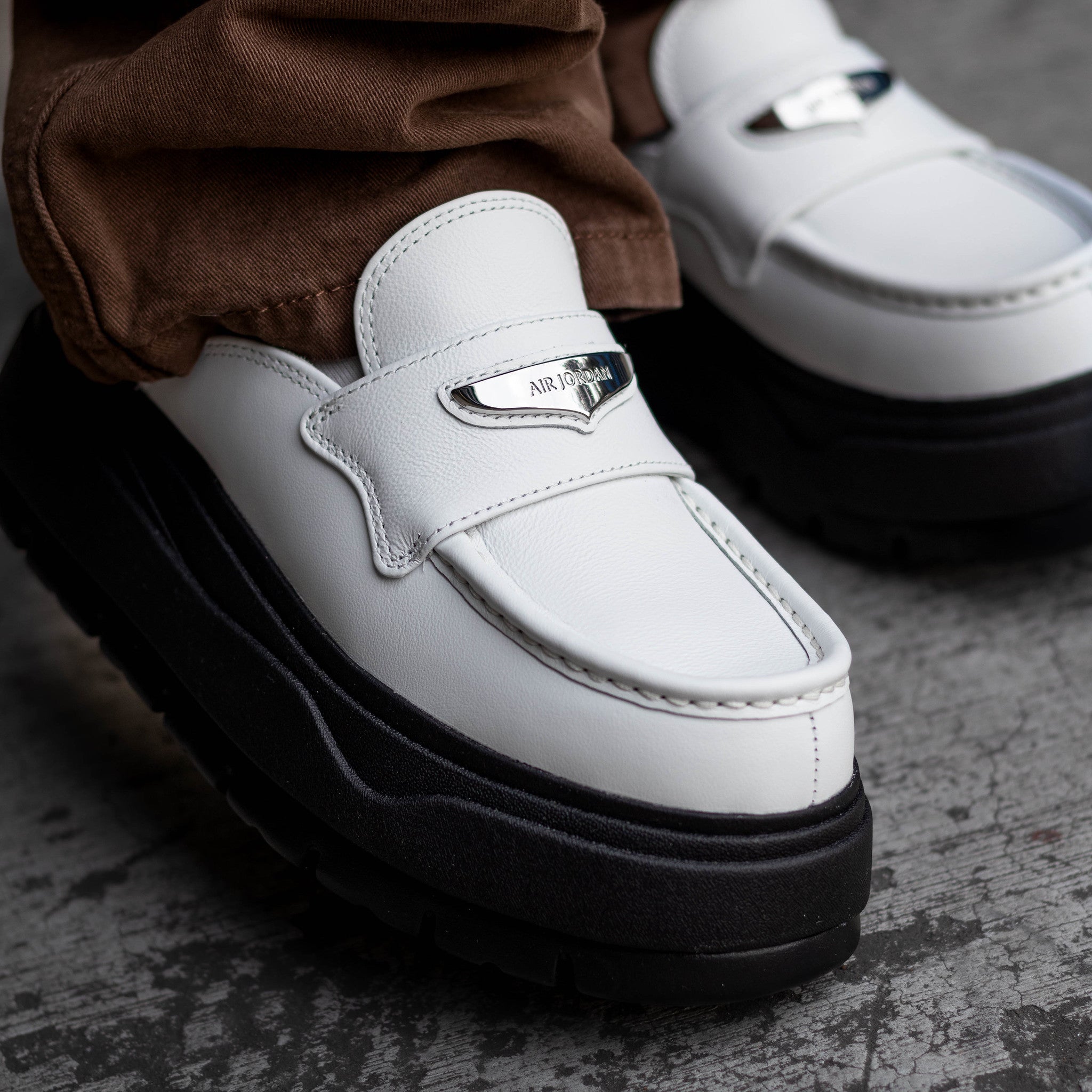 JORDAN MULE SUMMIT WHITE BLACK