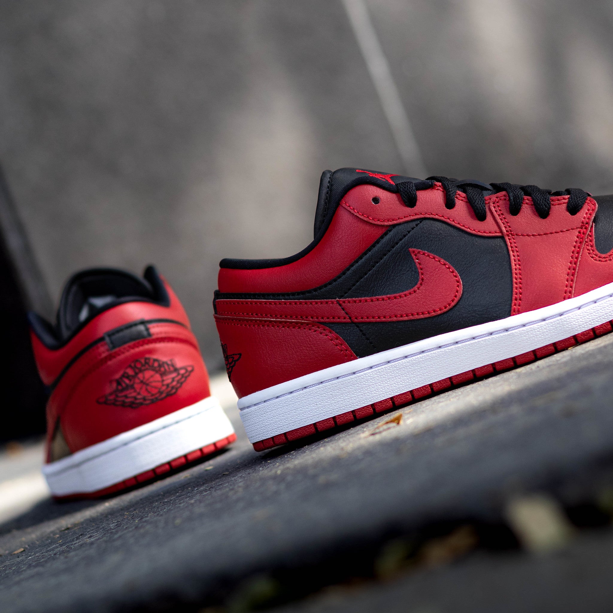 AIR JORDAN 1 LOW REVERSED BRED