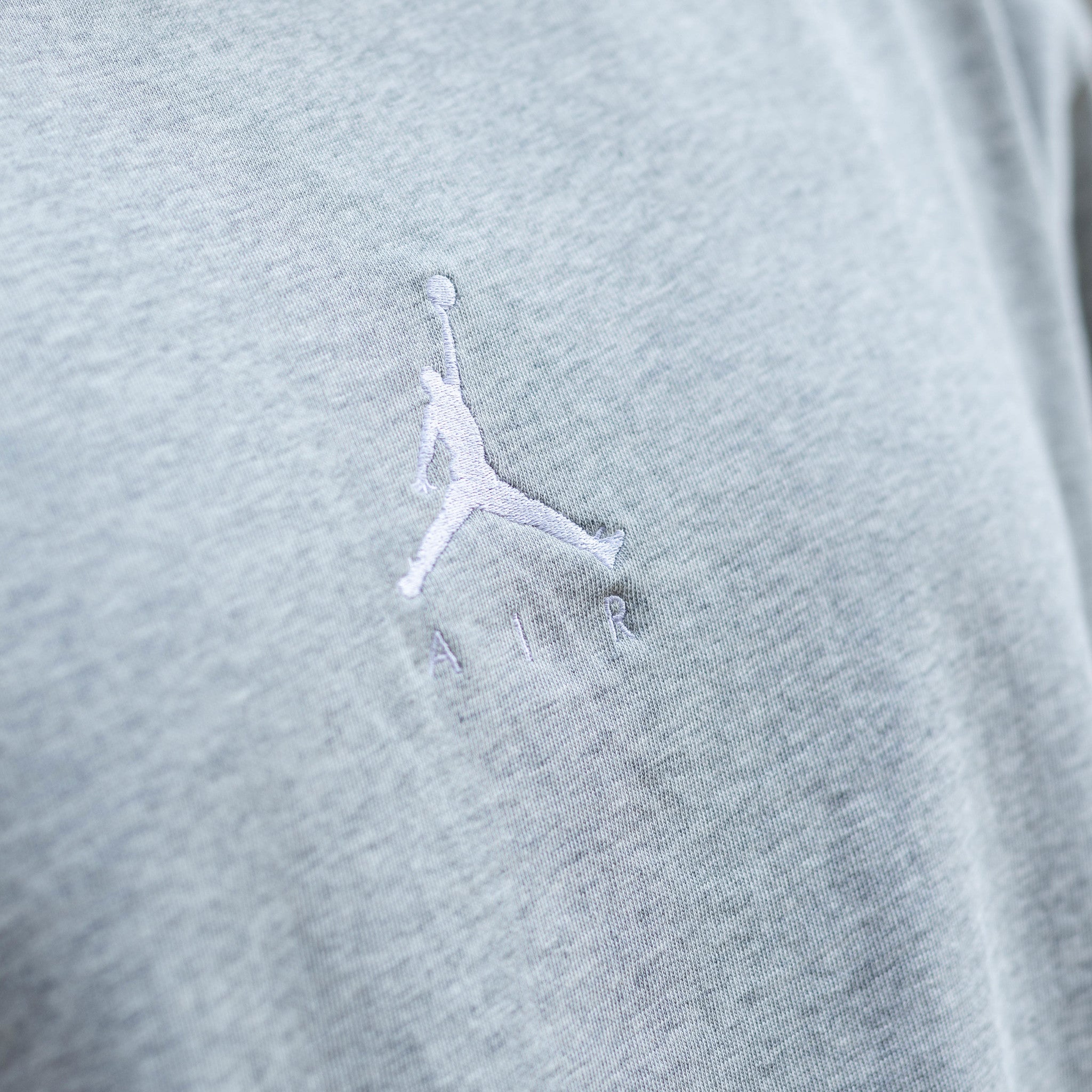 JORDAN TEE ESSENTIALS GREY OVERSIZED