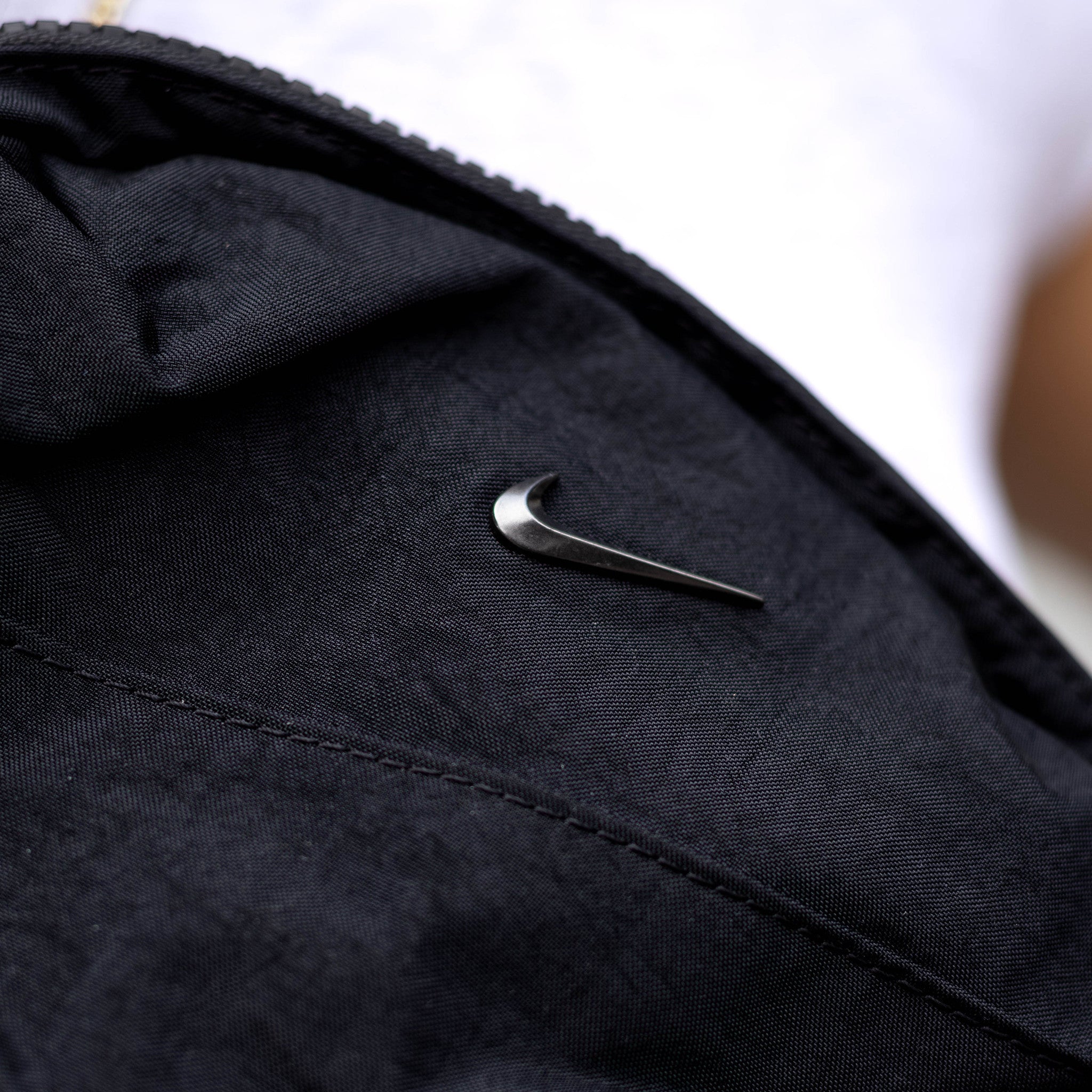 NIKE MINI BACK BLACK AURA GUNMETAL
