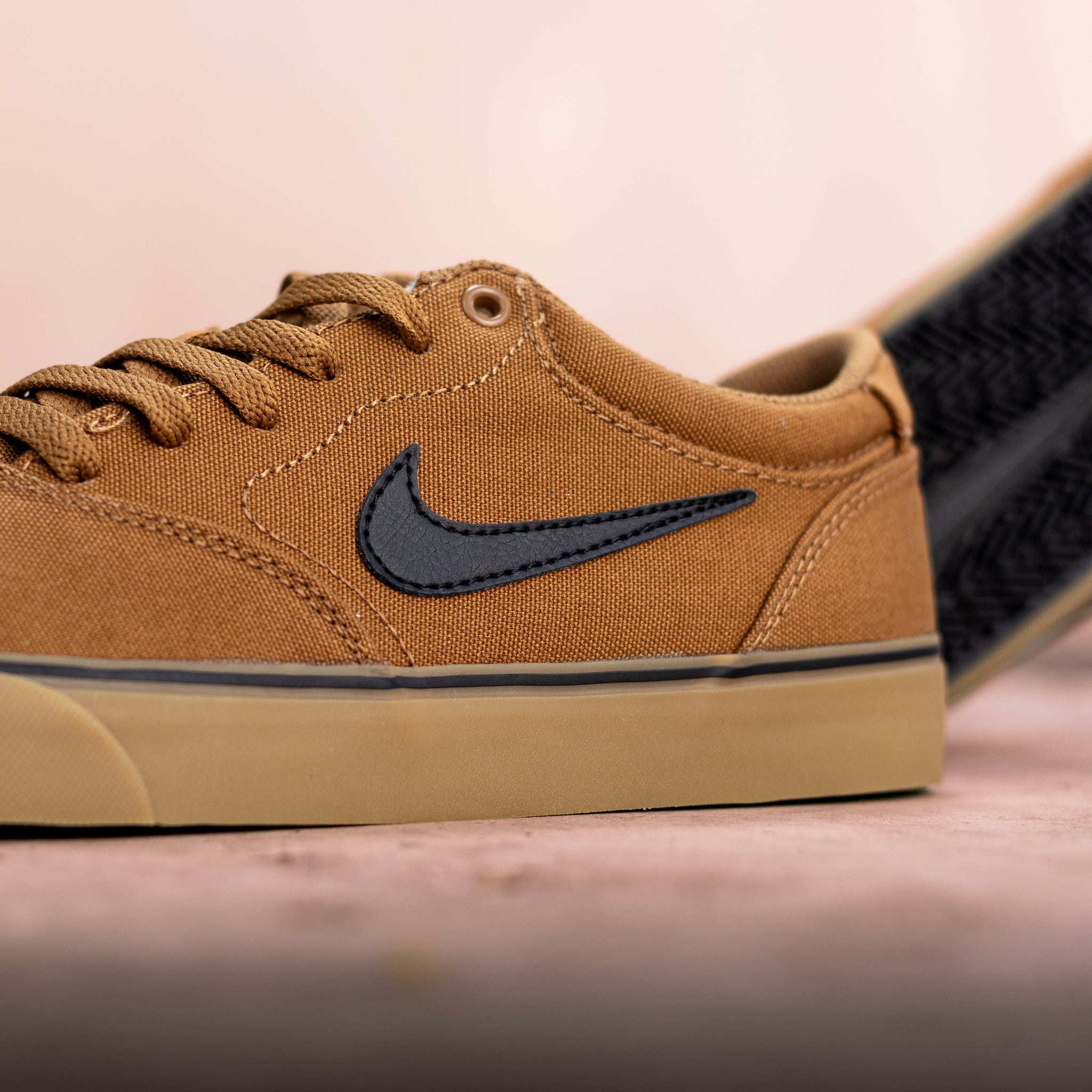 NIKE SB CHRON 2 ALE BROWN