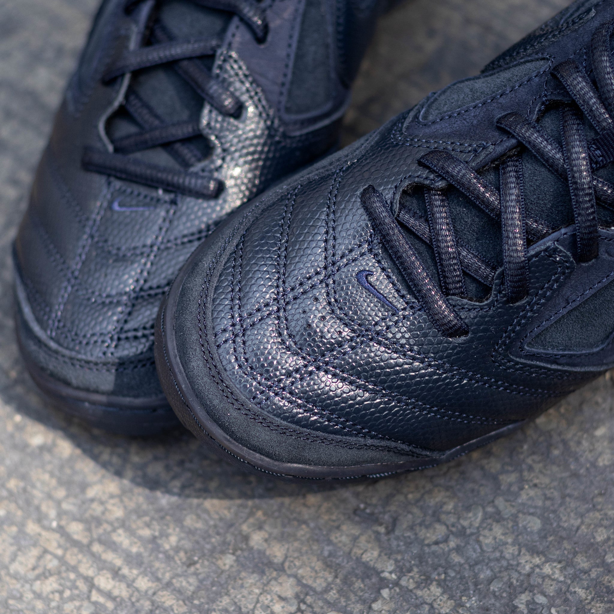 NIKE GATO DARK OBSIDIAN