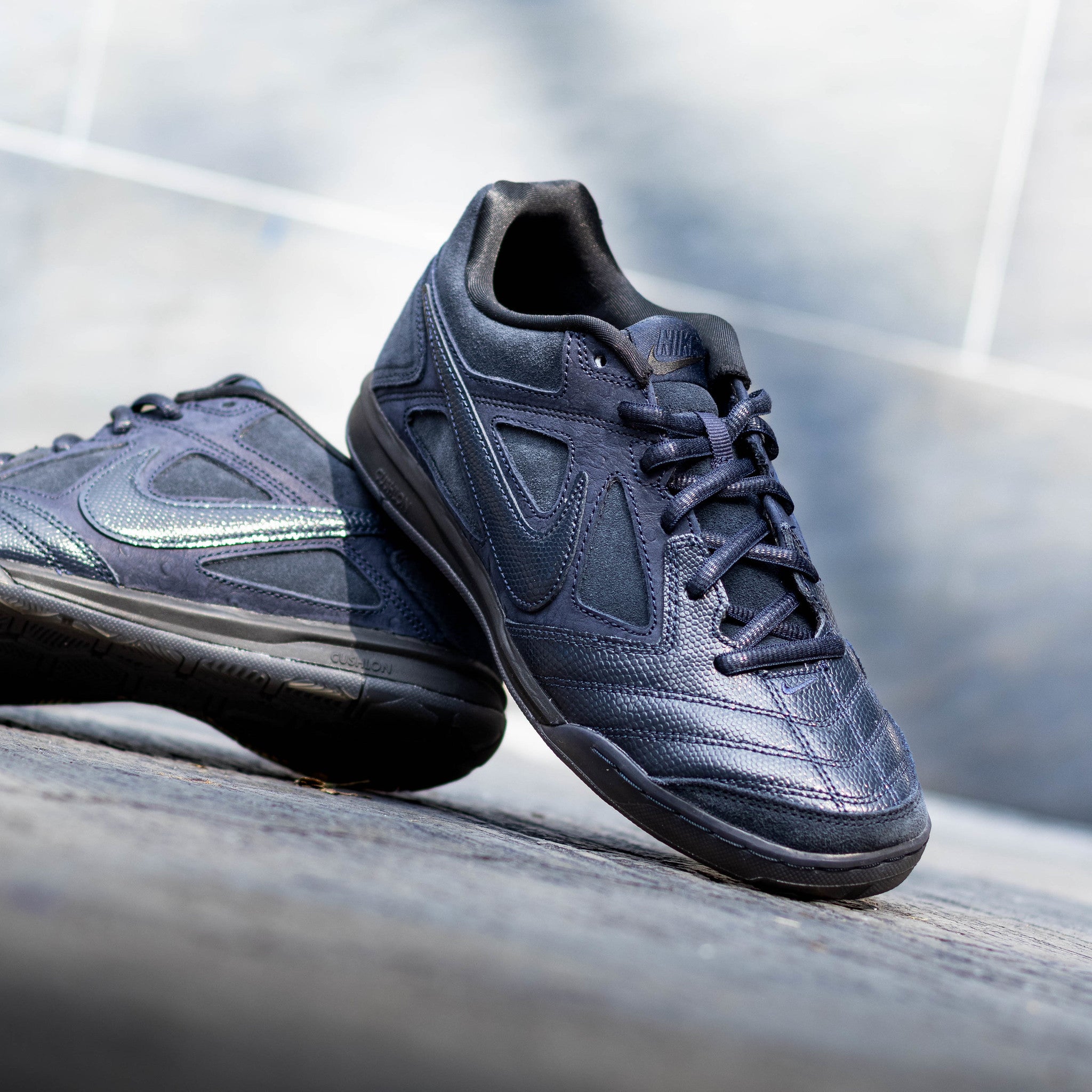 NIKE GATO DARK OBSIDIAN
