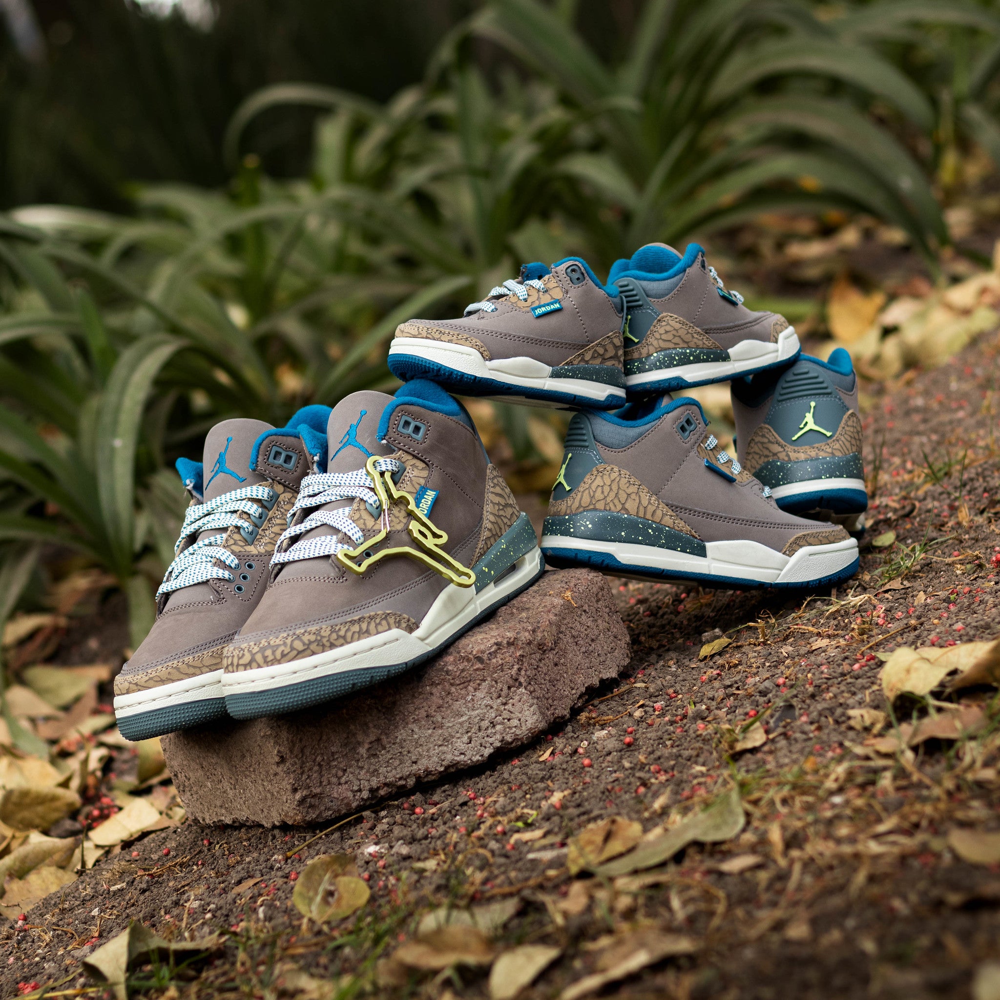 AIR JORDAN 3 OLIVE GREY GS